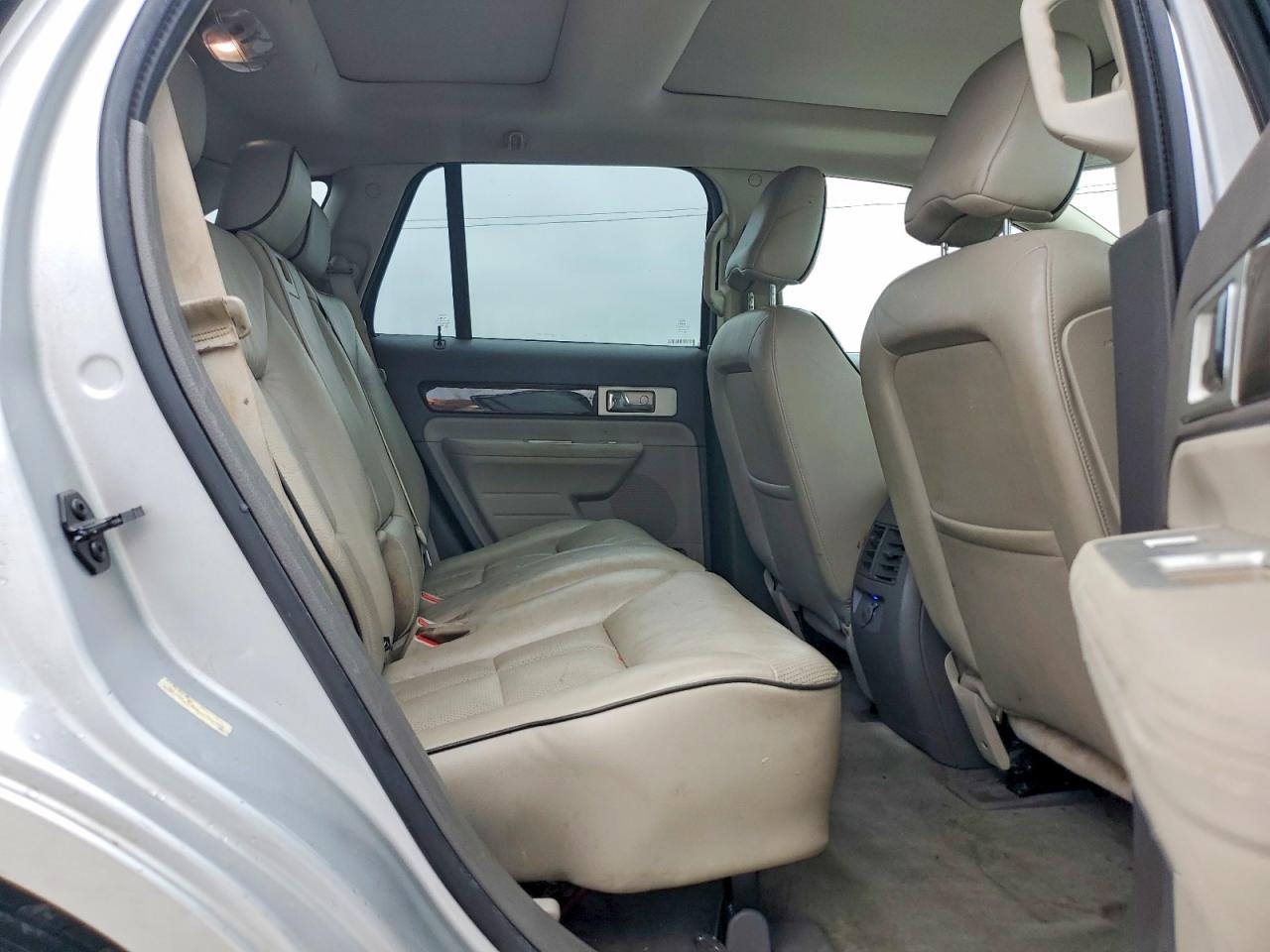 2010 Lincoln Mkx Silver vin: 2LMDJ6JC2ABJ15998