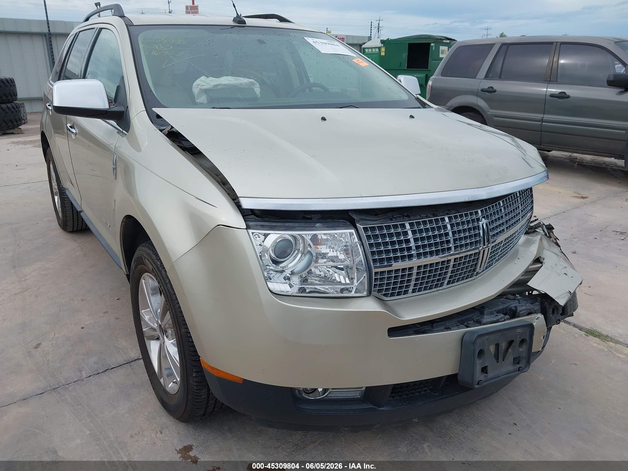 2010 Lincoln Mkx   Gold vin: 2LMDJ6JC2ABJ16908
