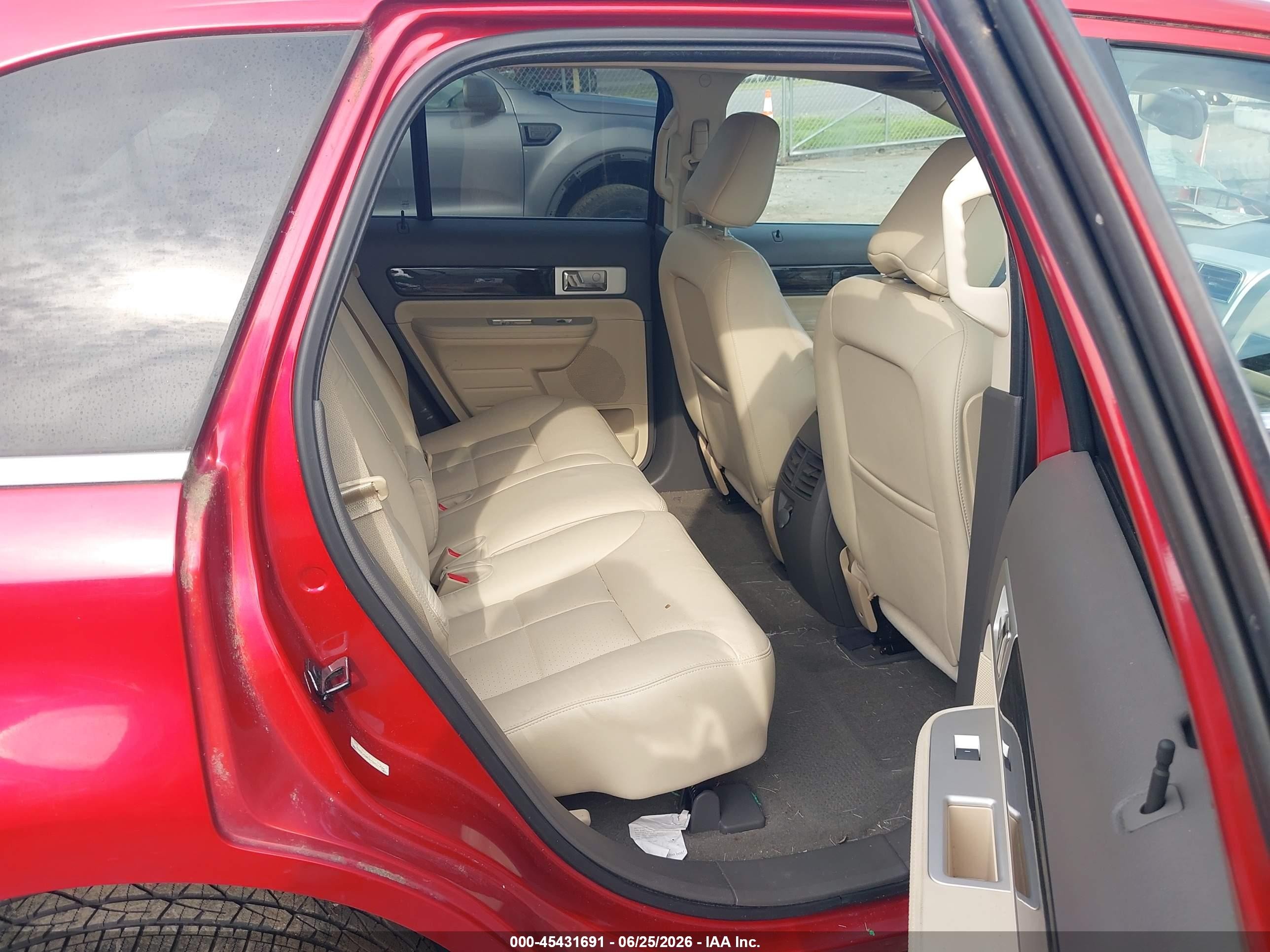 2010 Lincoln Mkx   Red vin: 2LMDJ6JC3ABJ01334