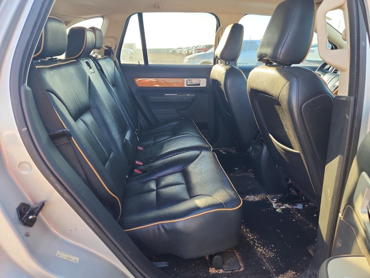 2010 Lincoln Mkx Silver vin: 2LMDJ6JC8ABJ14337