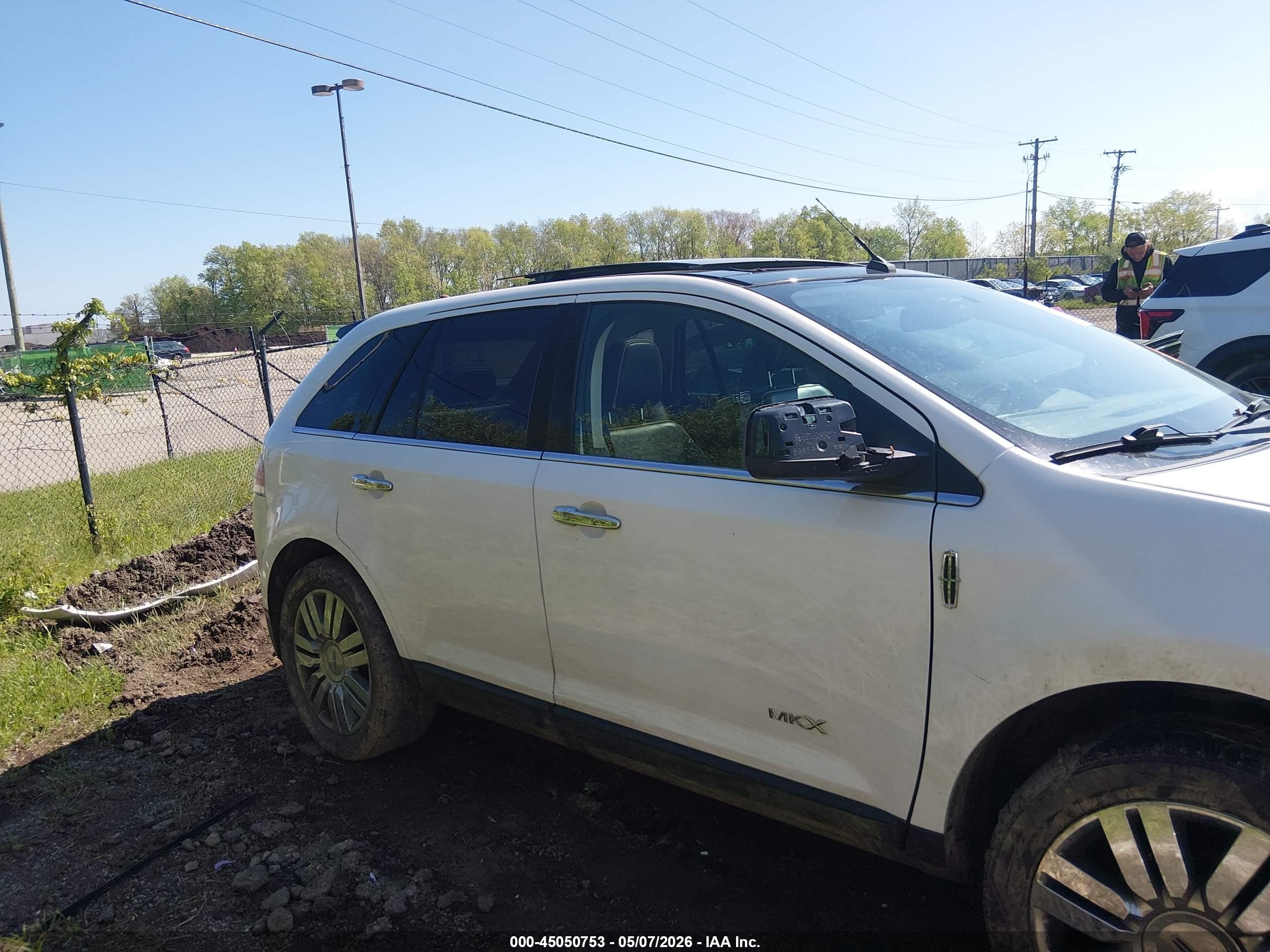 2010 Lincoln Mkx   White vin: 2LMDJ6JC9ABJ01113