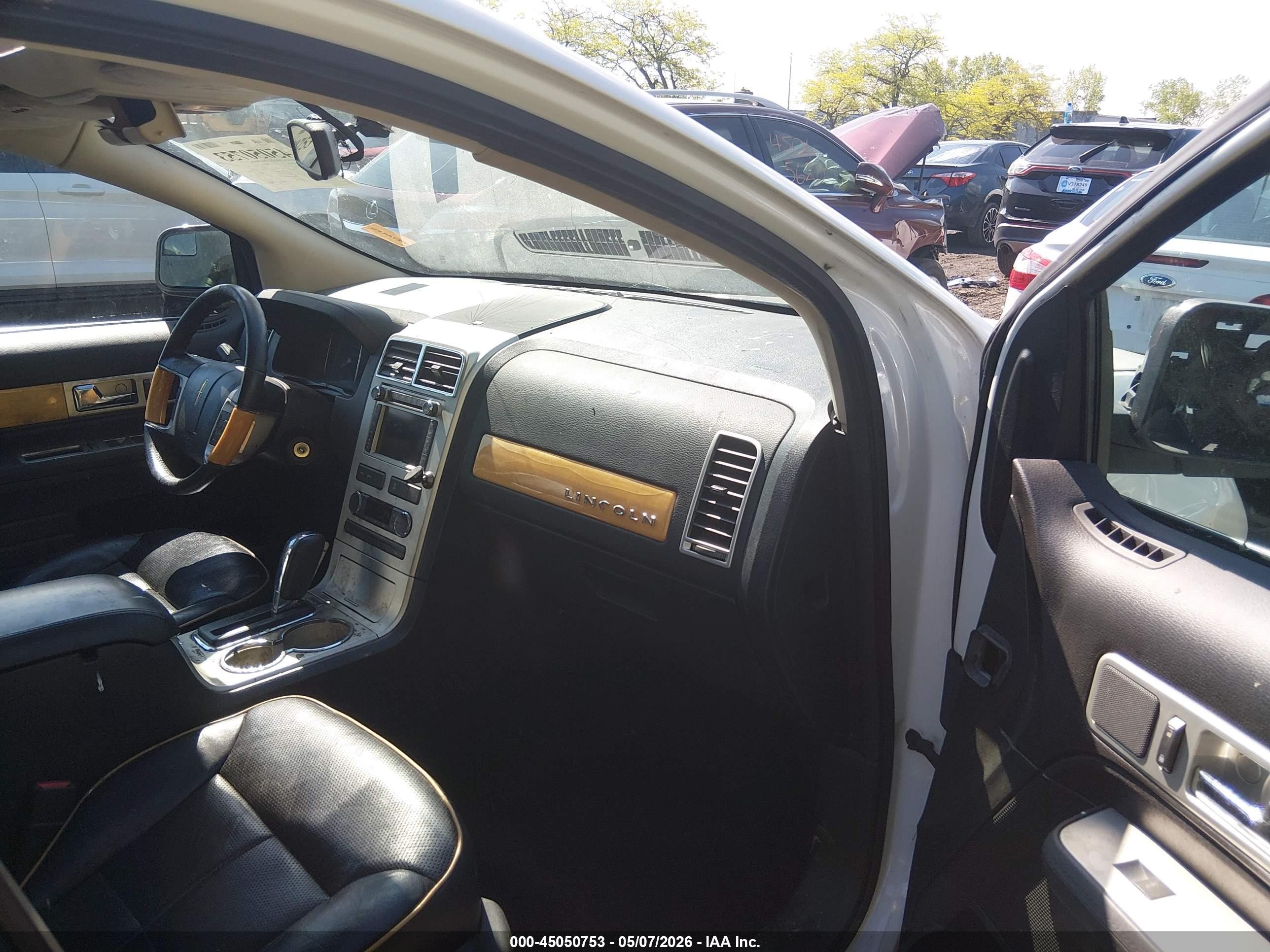 2010 Lincoln Mkx   White vin: 2LMDJ6JC9ABJ01113