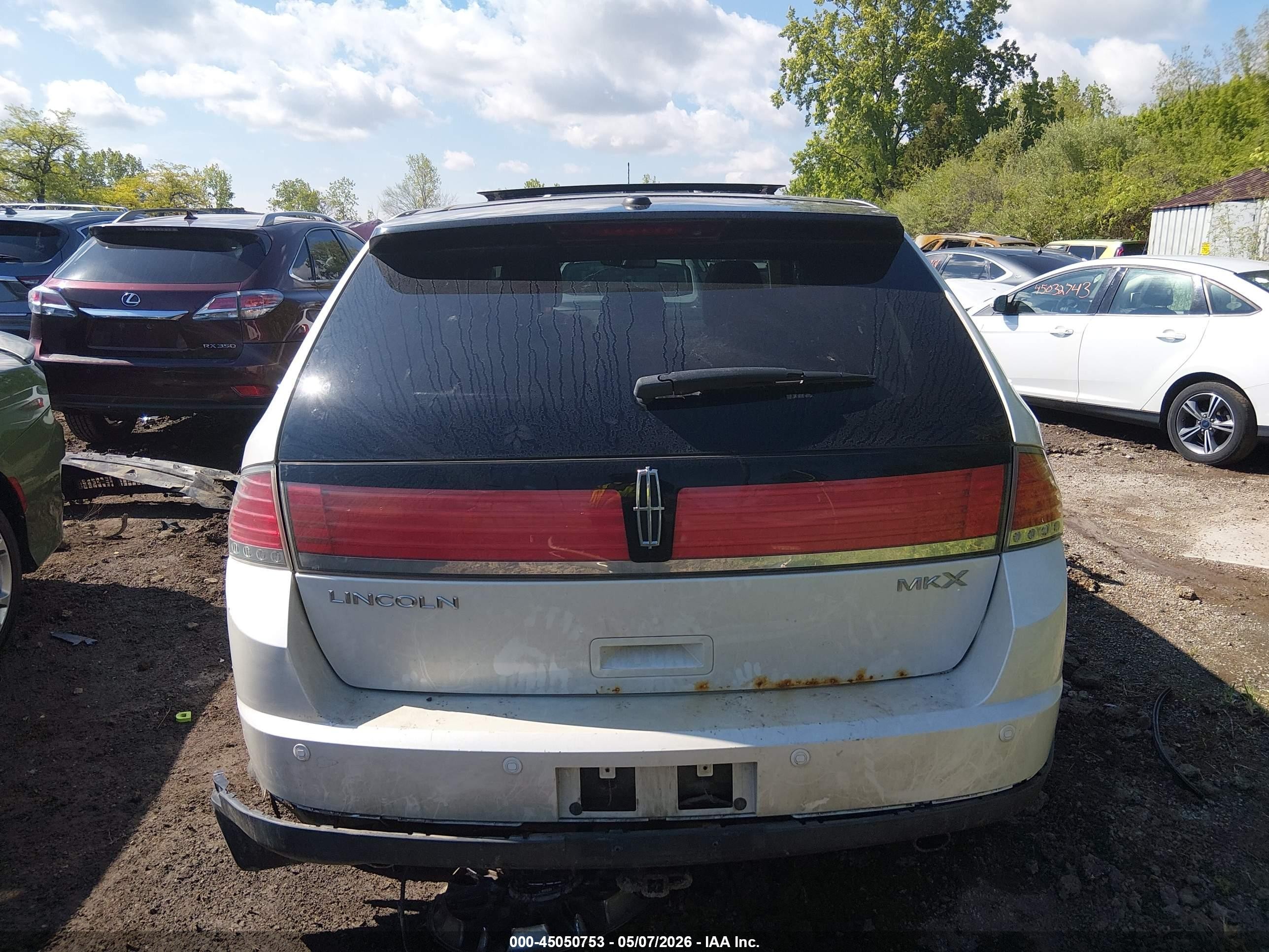 2010 Lincoln Mkx   White vin: 2LMDJ6JC9ABJ01113