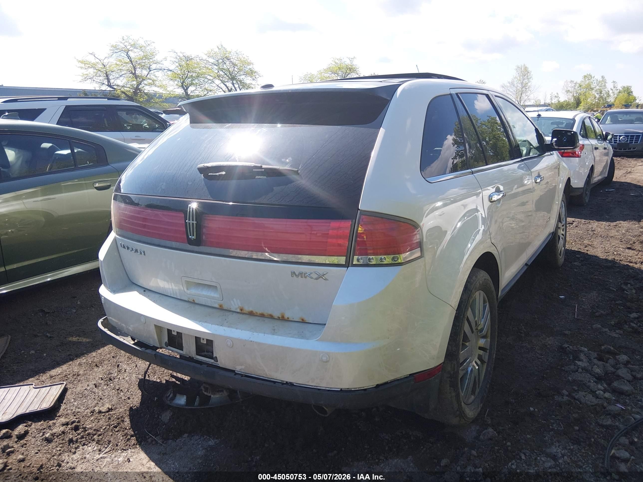 2010 Lincoln Mkx   White vin: 2LMDJ6JC9ABJ01113