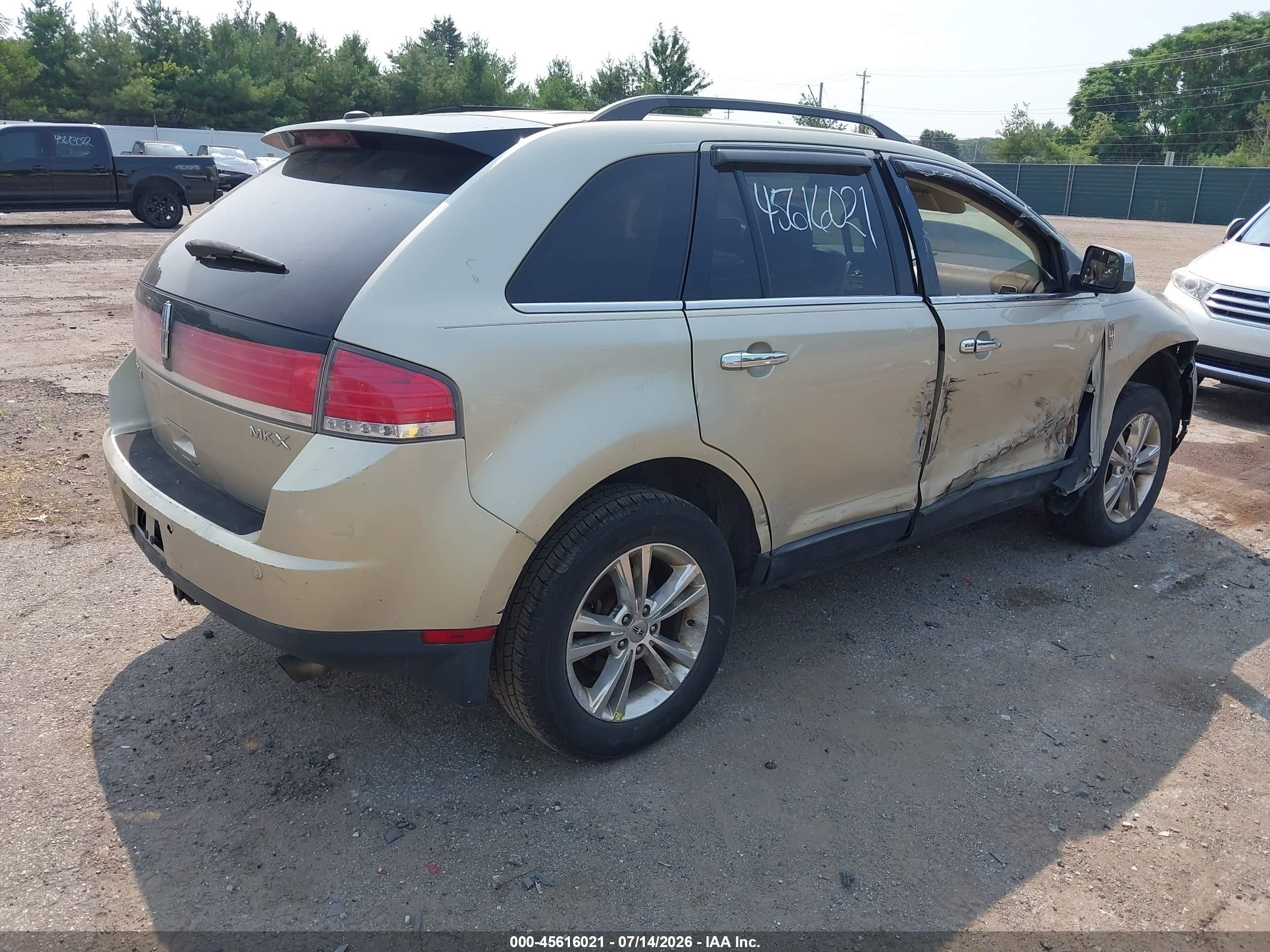 2010 Lincoln Mkx   Gold vin: 2LMDJ6JC9ABJ29154