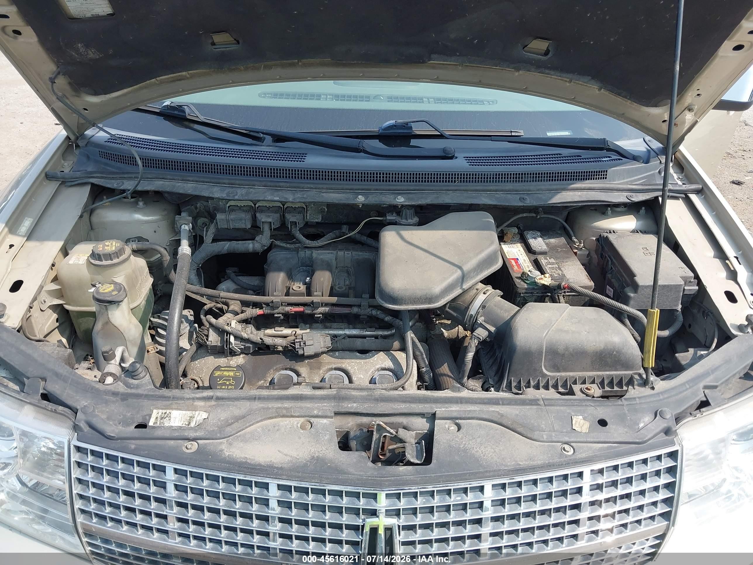 2010 Lincoln Mkx   Gold vin: 2LMDJ6JC9ABJ29154