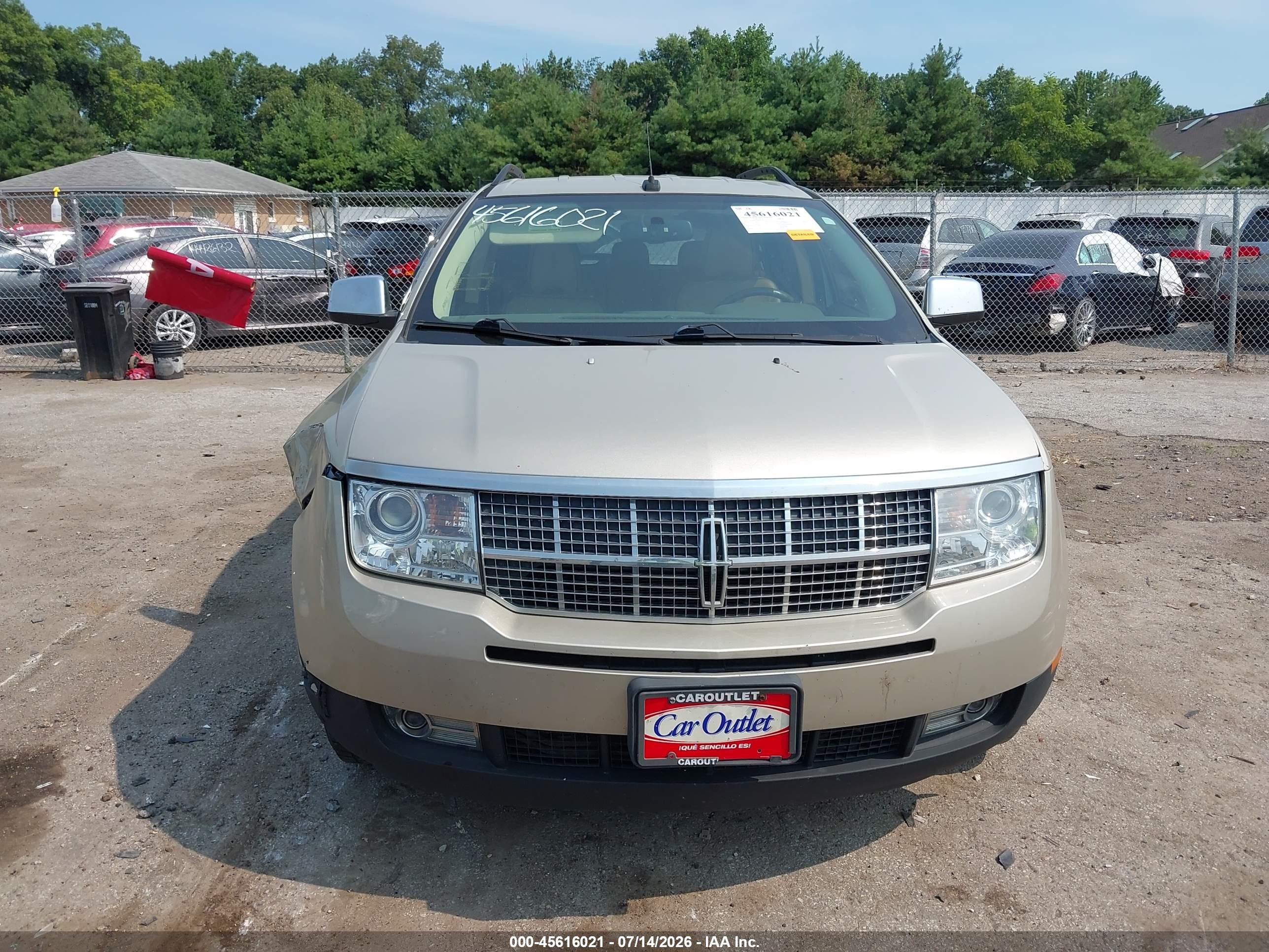 2010 Lincoln Mkx   Gold vin: 2LMDJ6JC9ABJ29154