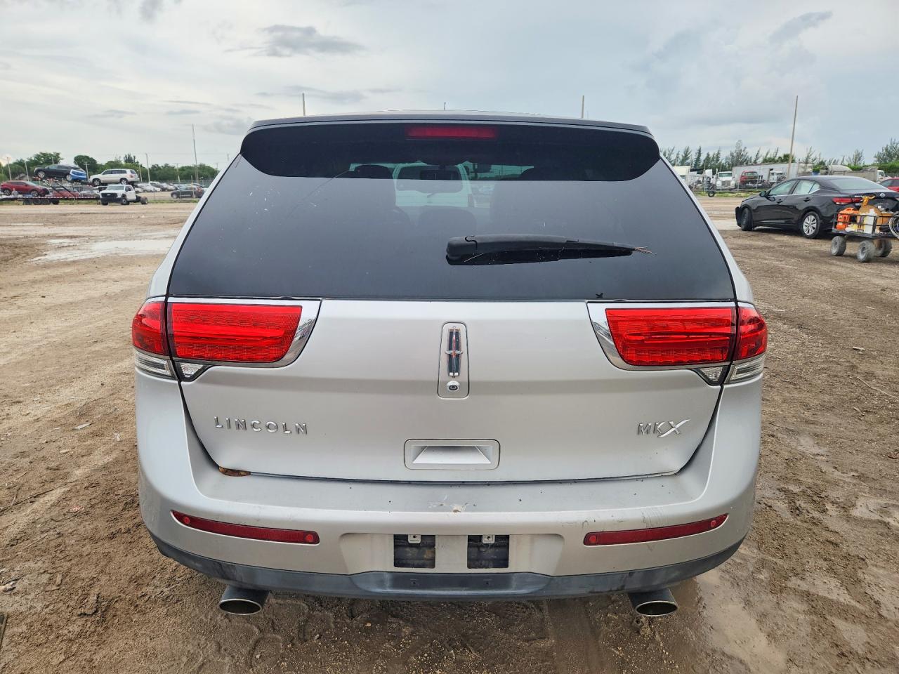 2013 Lincoln Mkx Silver vin: 2LMDJ6JK0DBL45227
