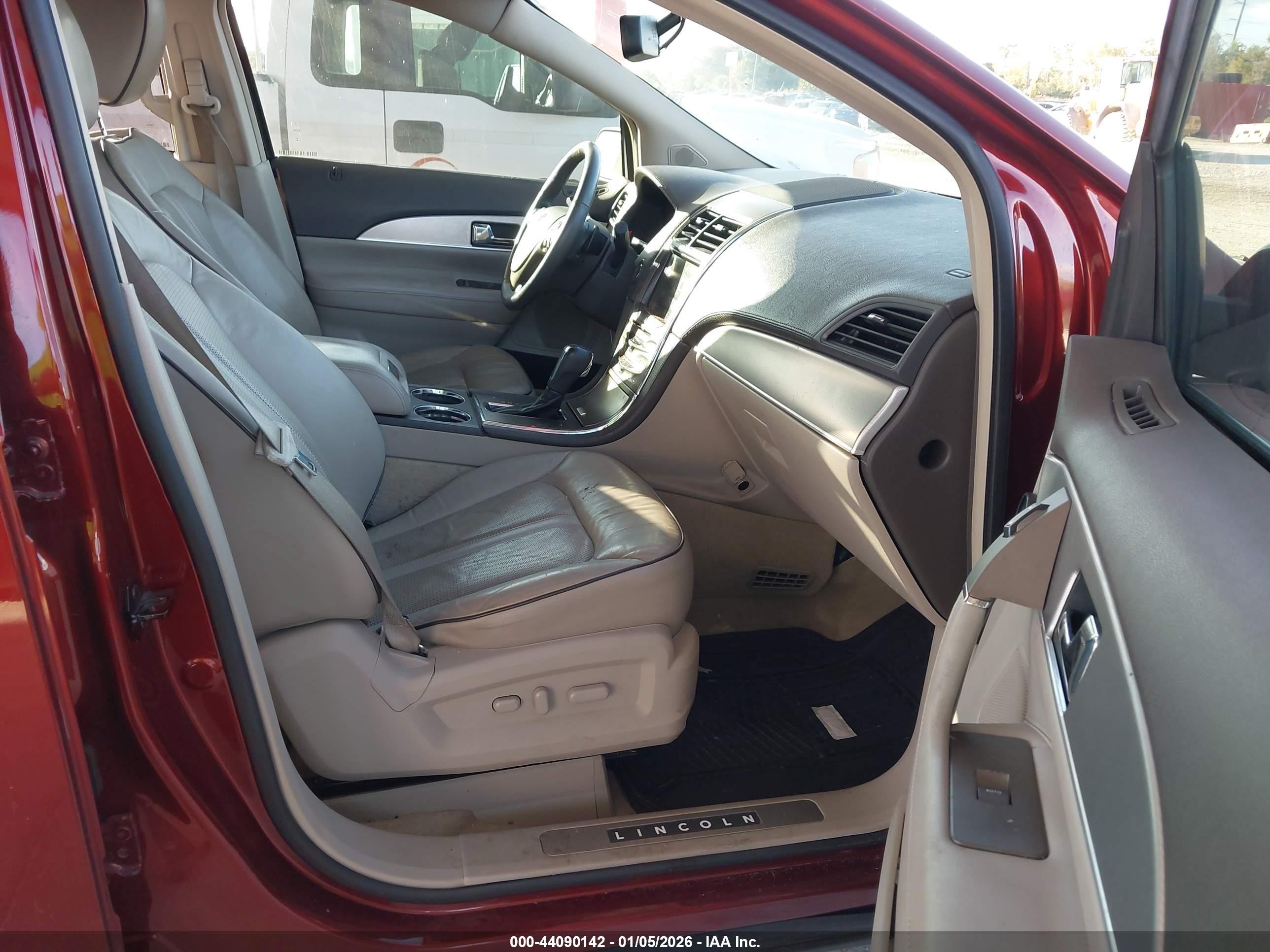 2014 Lincoln Mkx   Burgundy vin: 2LMDJ6JK0EBL00418