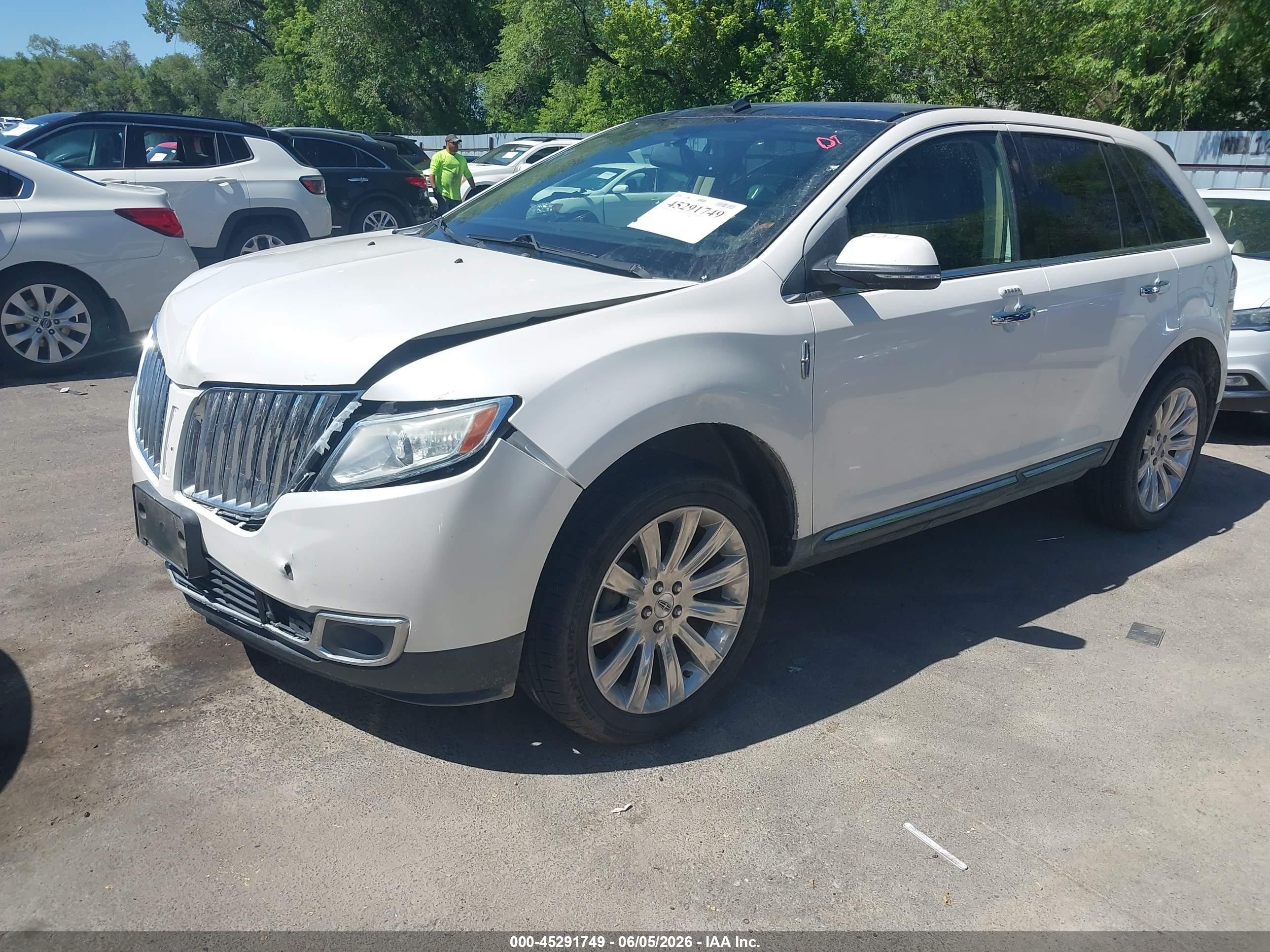 2015 Lincoln Mkx   White vin: 2LMDJ6JK0FBL31752