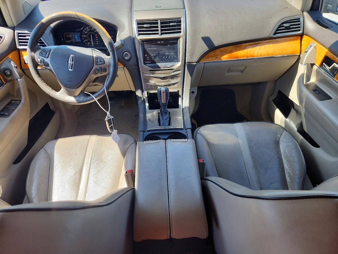 2011 Lincoln Mkx White vin: 2LMDJ6JK1BBJ29609
