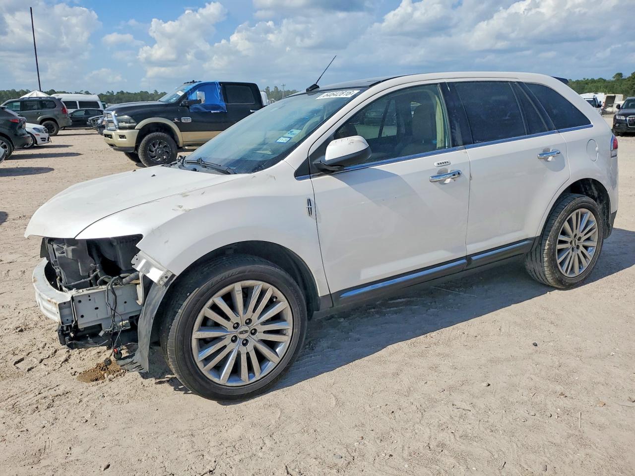 2011 Lincoln Mkx White vin: 2LMDJ6JK1BBJ33143