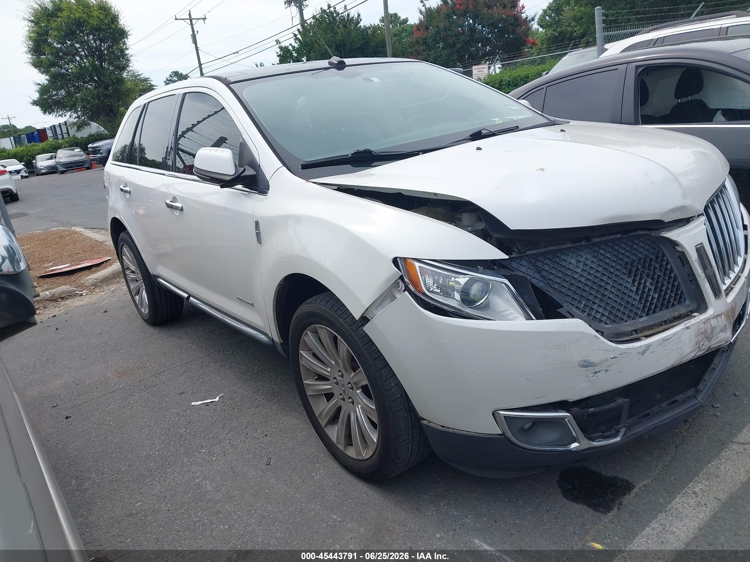 2013 Lincoln Mkx   White vin: 2LMDJ6JK1DBL41705