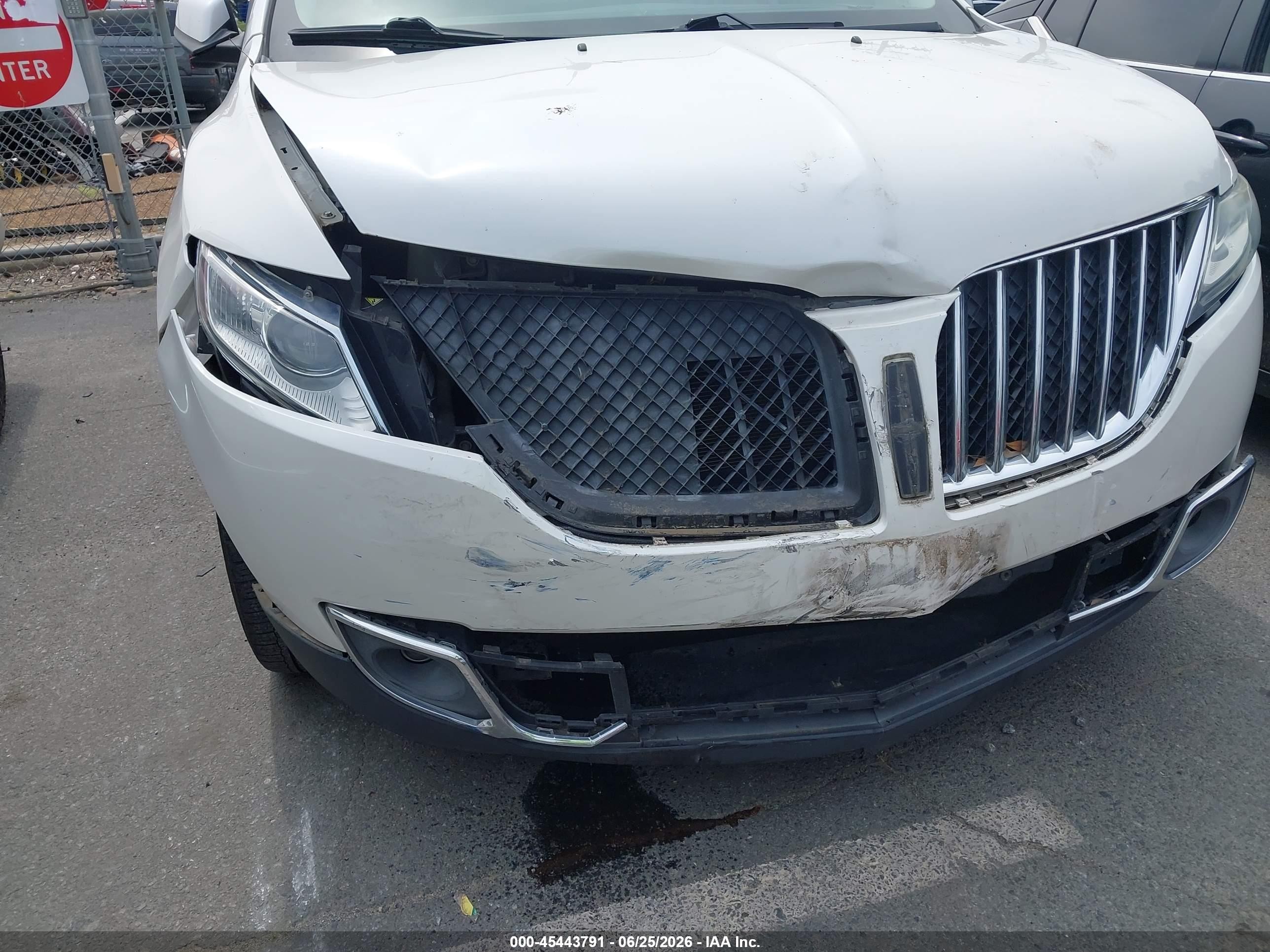 2013 Lincoln Mkx   White vin: 2LMDJ6JK1DBL41705