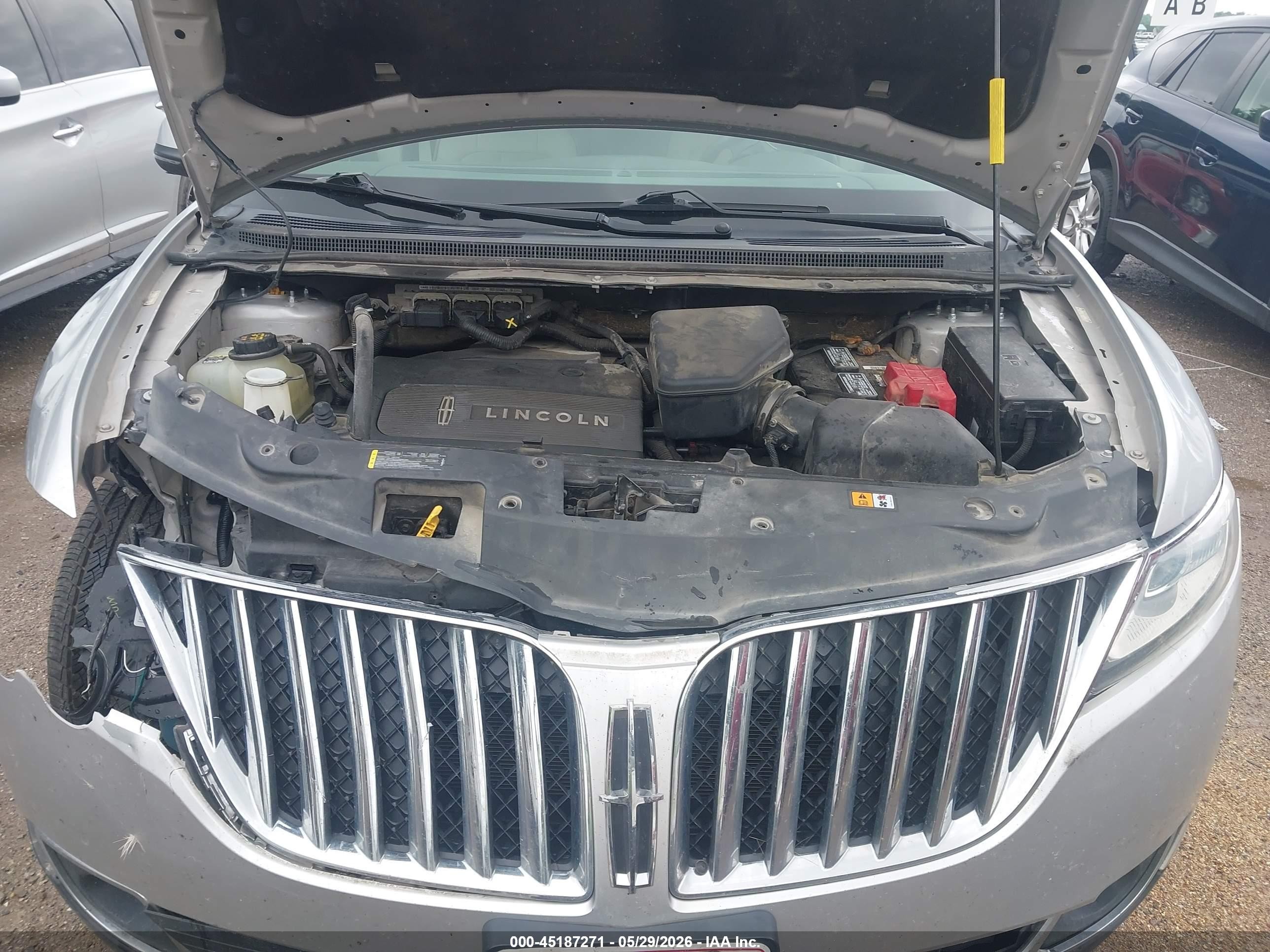 2013 Lincoln Mkx   Silver vin: 2LMDJ6JK1DBL42336