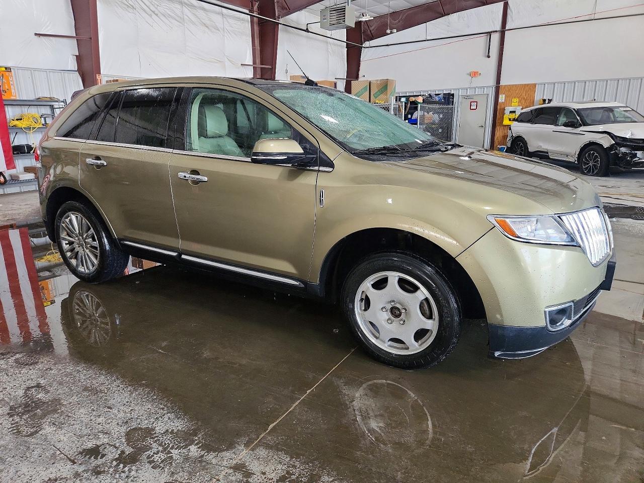 2013 Lincoln Mkx Green vin: 2LMDJ6JK1DBL48556