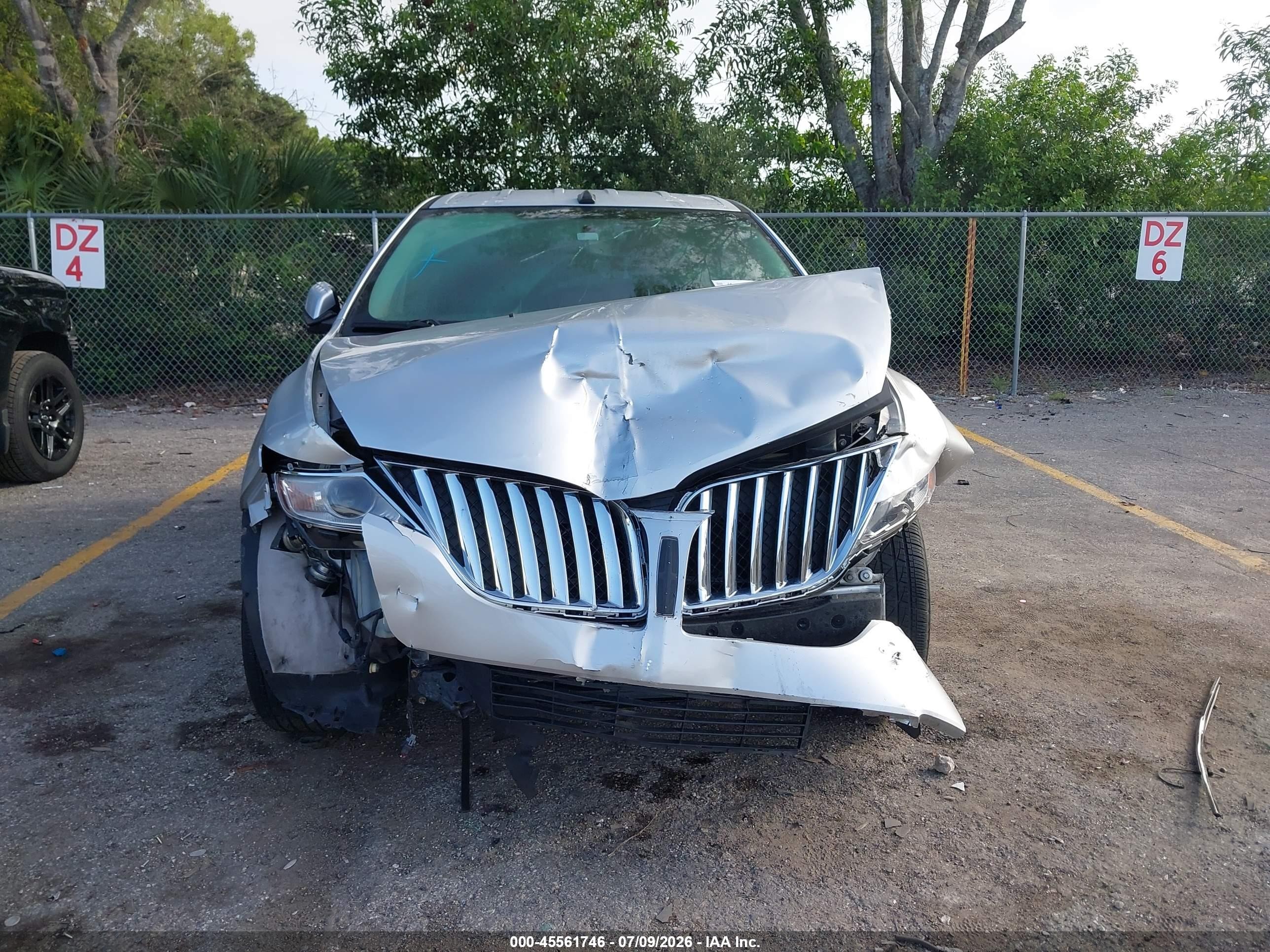 2014 Lincoln Mkx   Silver vin: 2LMDJ6JK1EBL01335