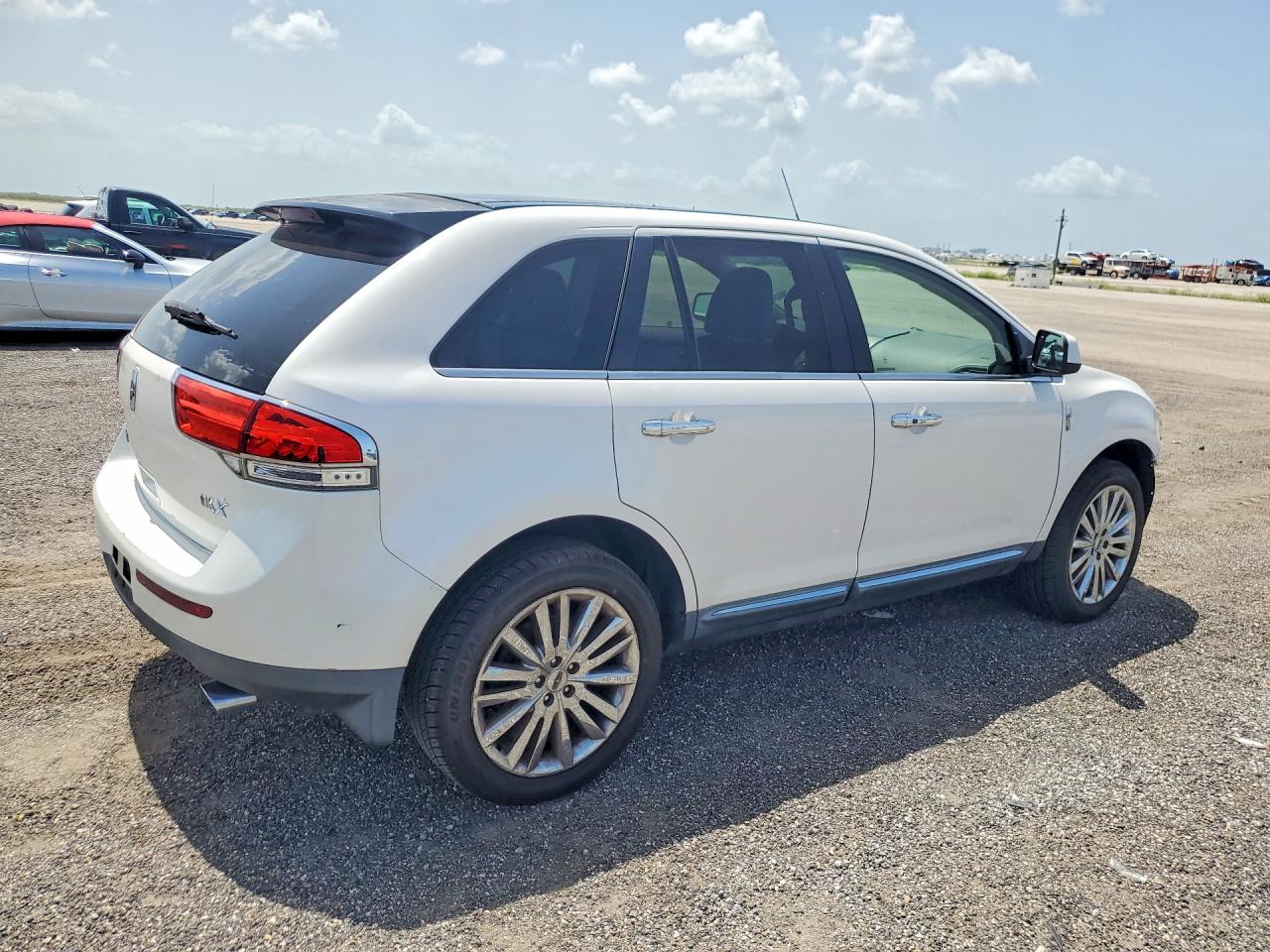 2011 Lincoln Mkx White vin: 2LMDJ6JK2BBJ00748