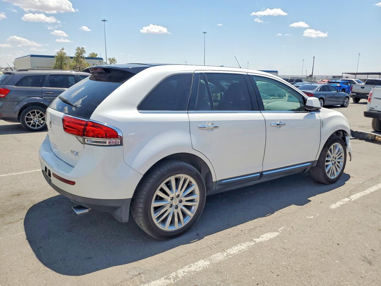 2011 Lincoln Mkx White vin: 2LMDJ6JK2BBJ11085