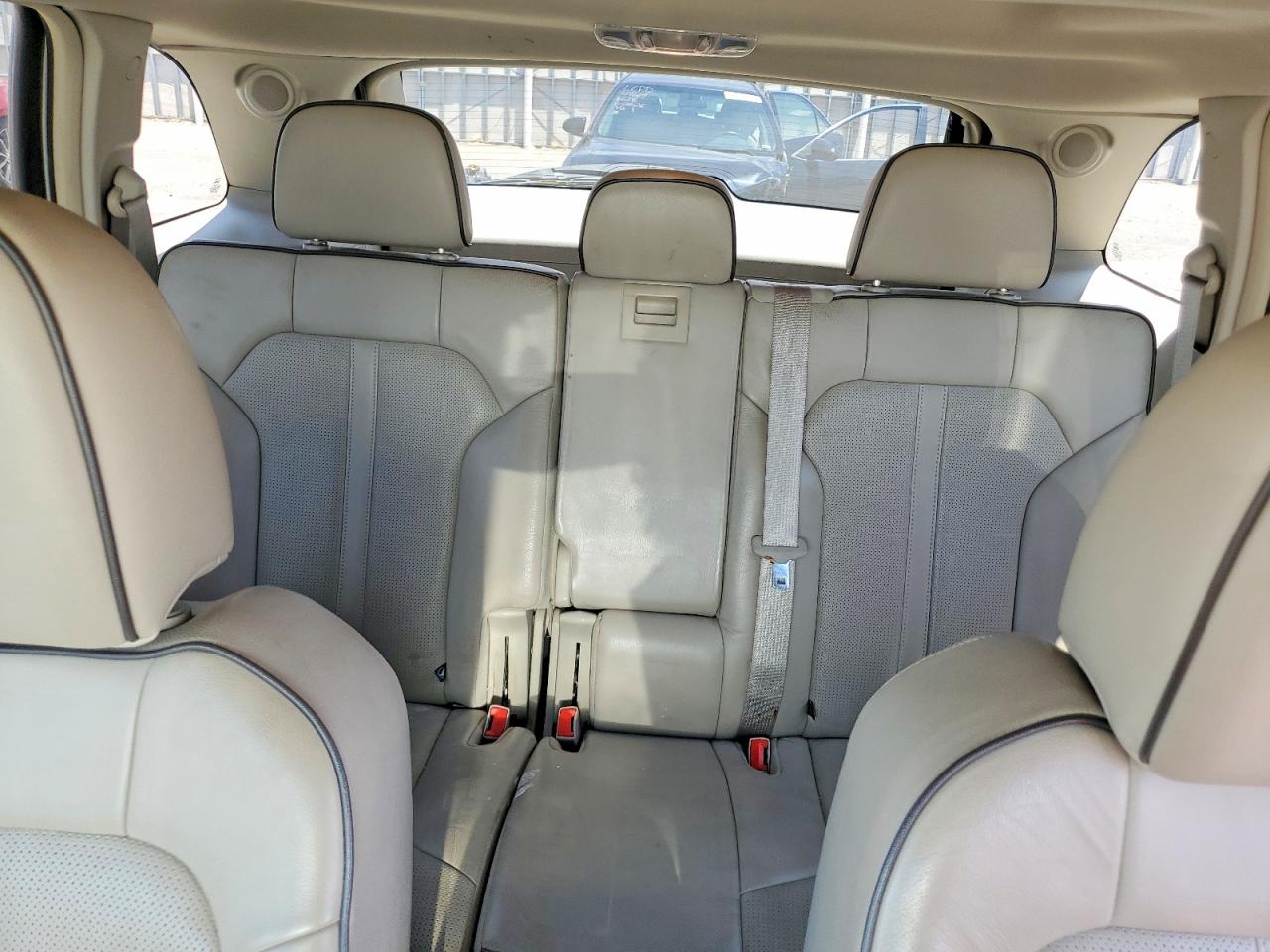 2011 Lincoln Mkx White vin: 2LMDJ6JK2BBJ11085