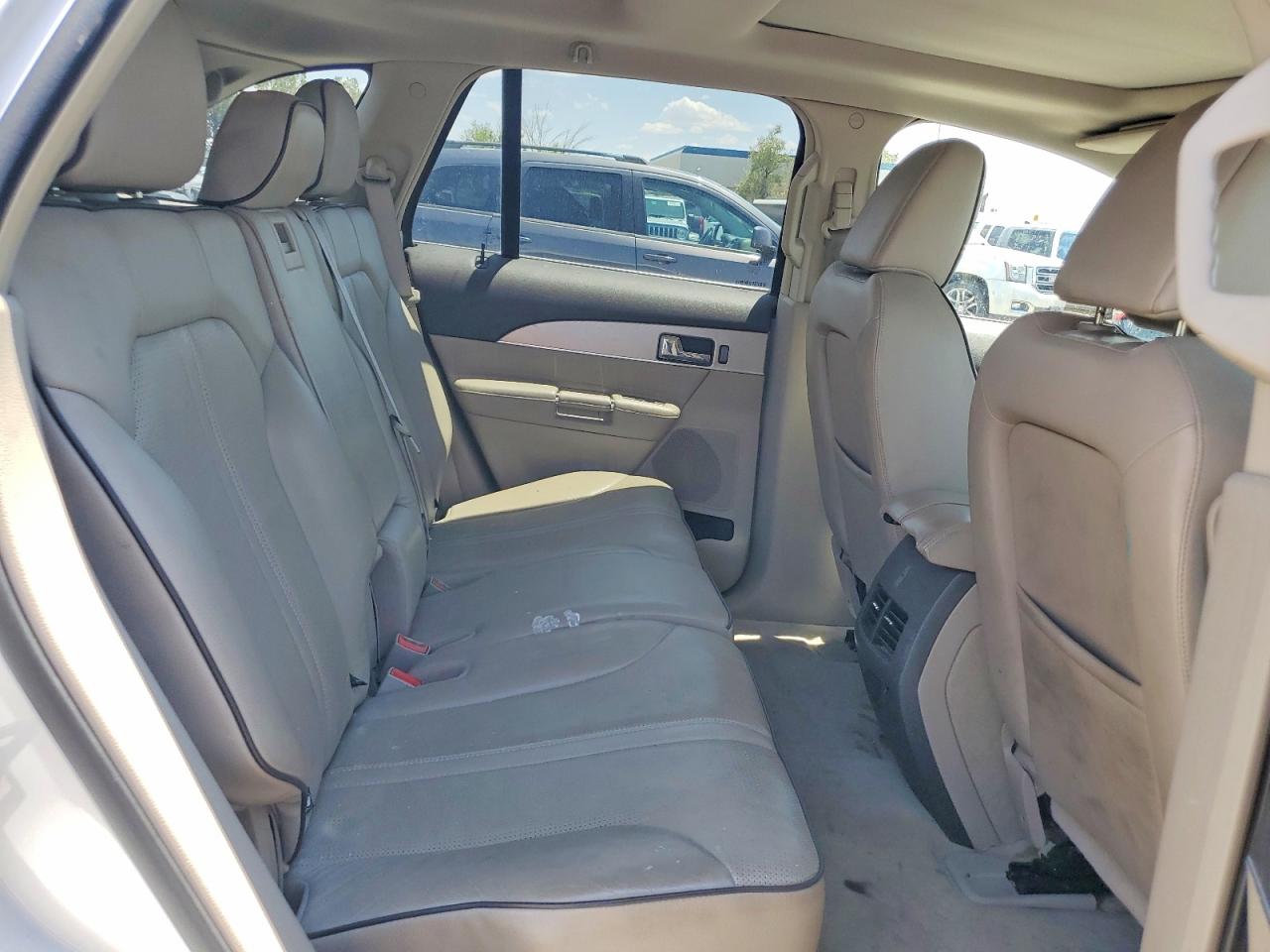 2011 Lincoln Mkx White vin: 2LMDJ6JK2BBJ11085