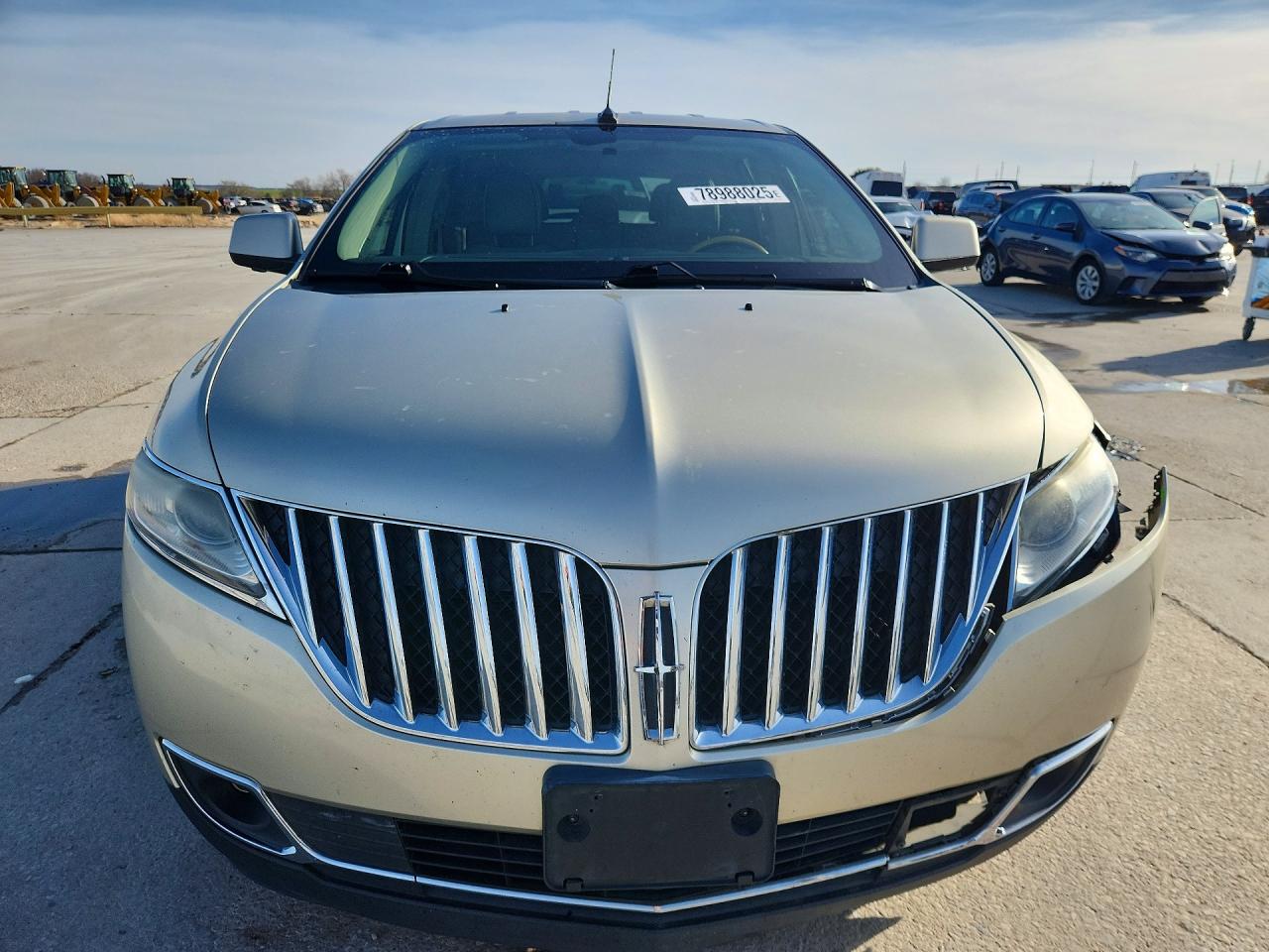 2011 Lincoln Mkx Gold vin: 2LMDJ6JK2BBJ15072
