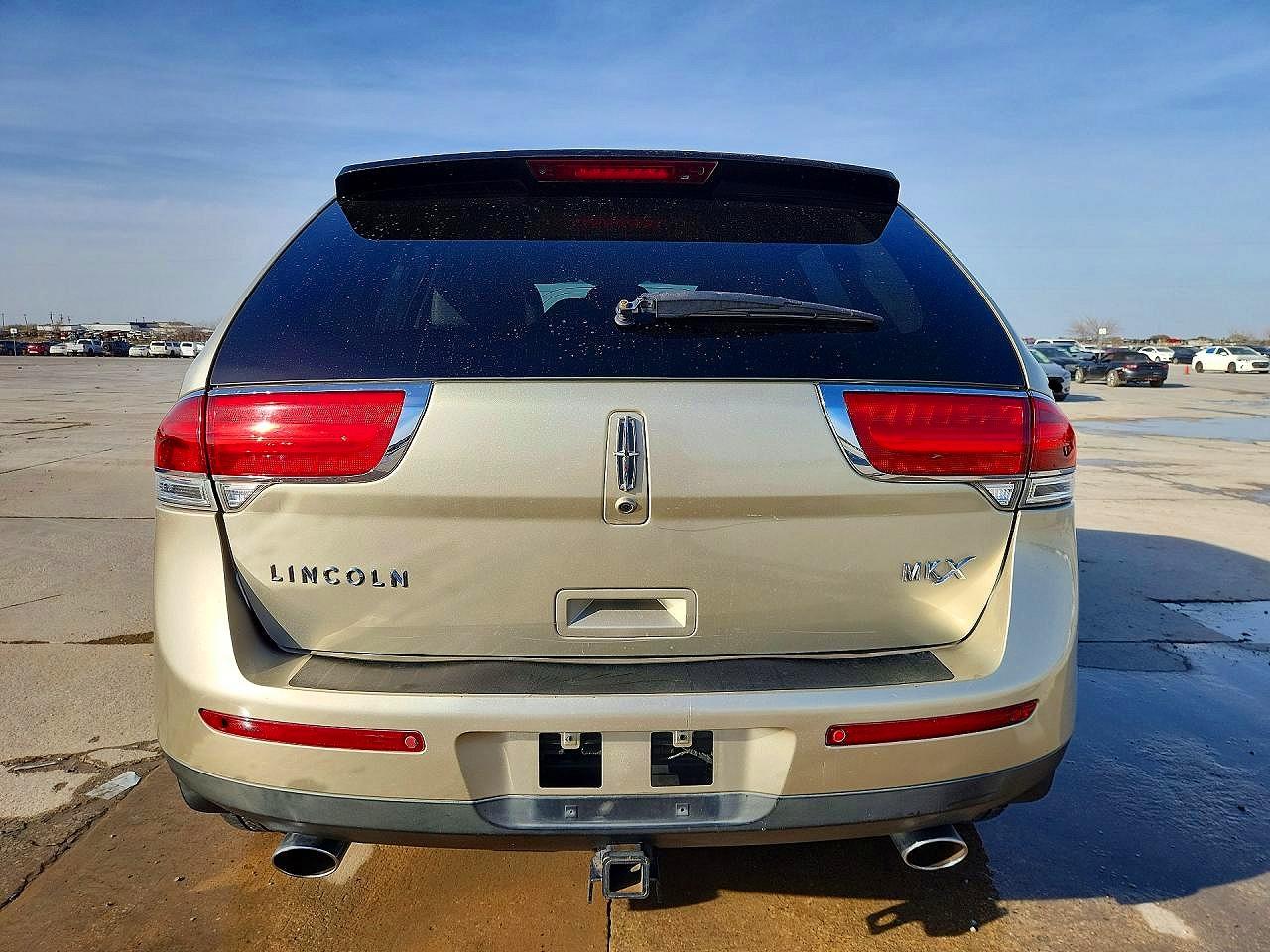 2011 Lincoln Mkx Gold vin: 2LMDJ6JK2BBJ15072
