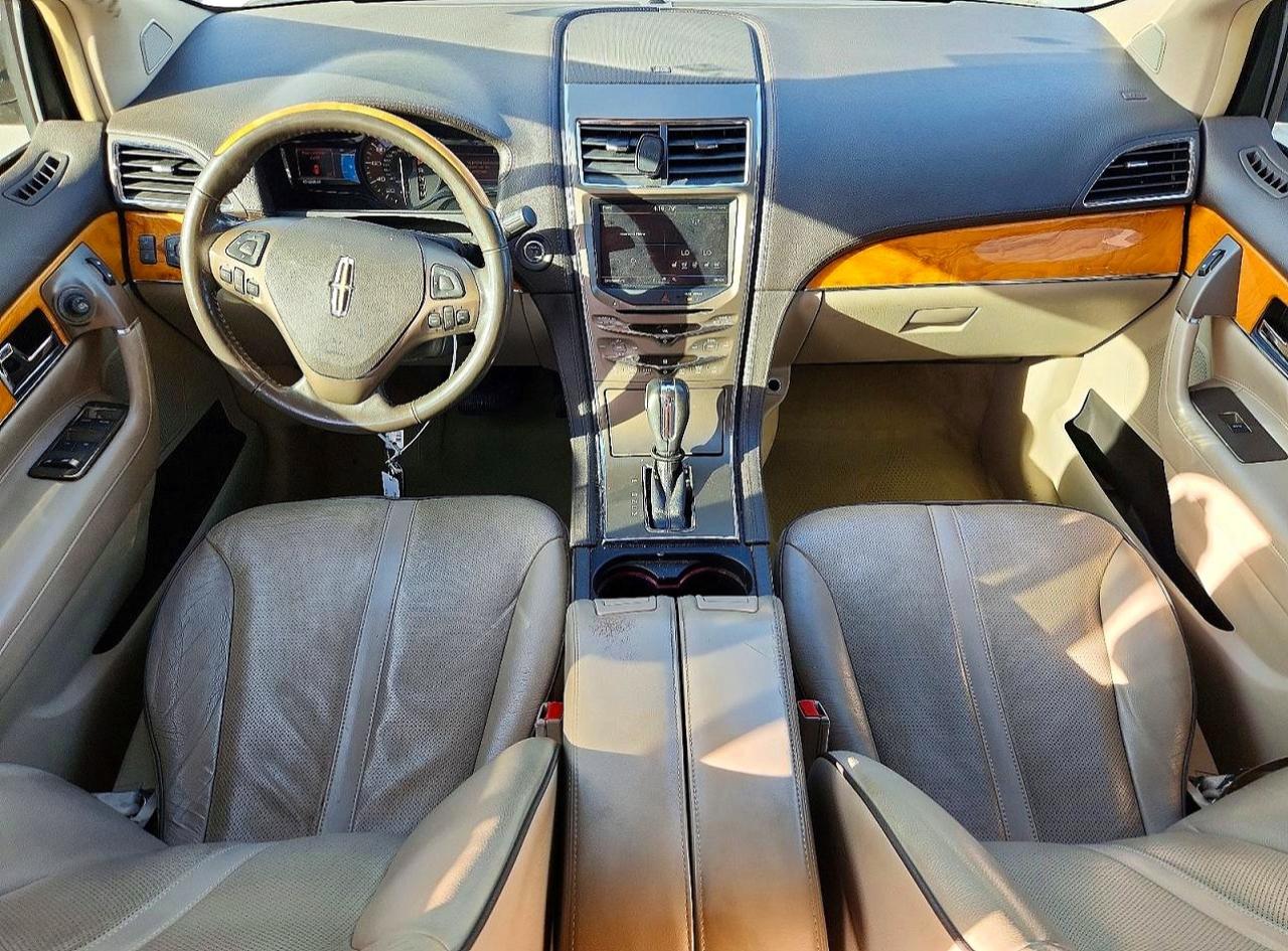 2011 Lincoln Mkx Gold vin: 2LMDJ6JK2BBJ15072