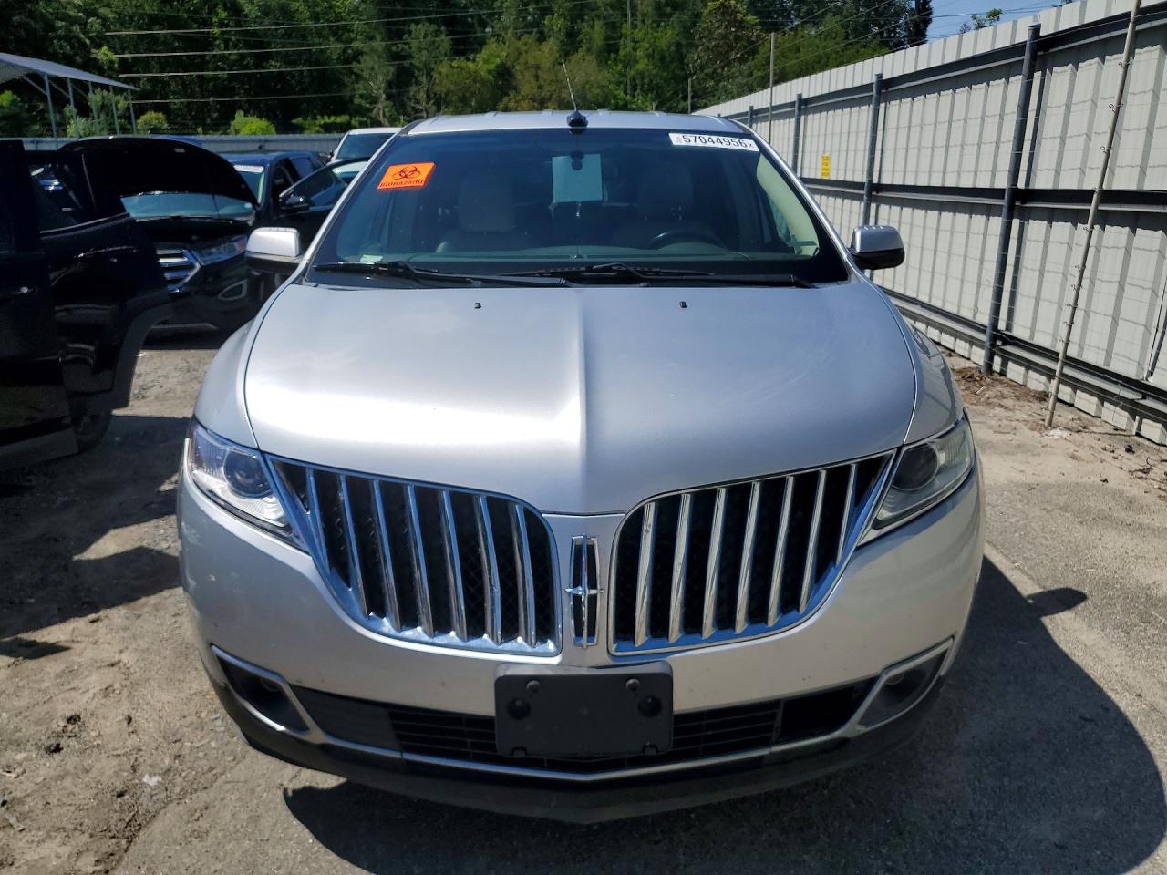 2013 Lincoln Mkx Серебряный vin: 2LMDJ6JK2DBL33595