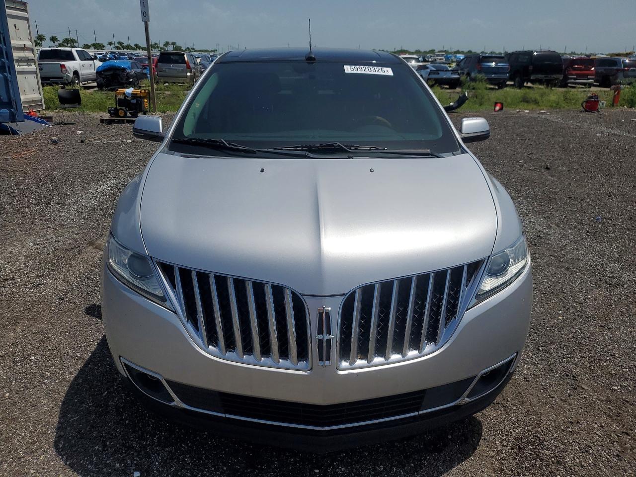 2013 Lincoln Mkx Silver vin: 2LMDJ6JK2DBL36383