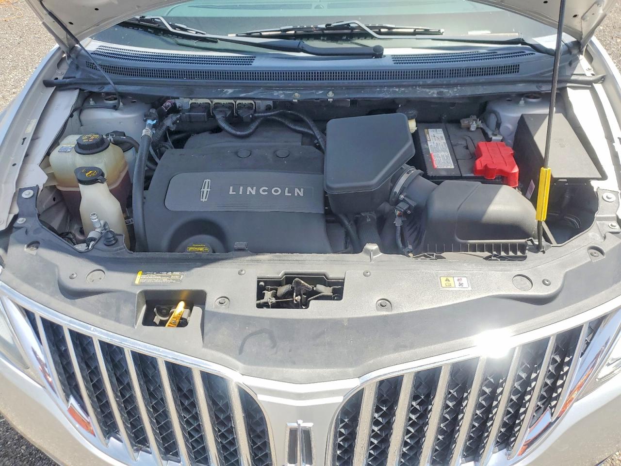 2013 Lincoln Mkx Silver vin: 2LMDJ6JK2DBL36383