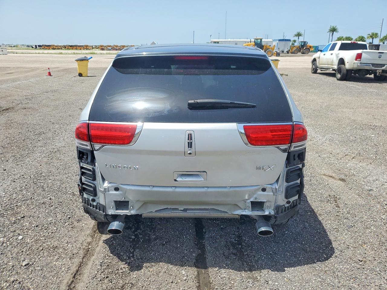 2013 Lincoln Mkx Silver vin: 2LMDJ6JK2DBL36383