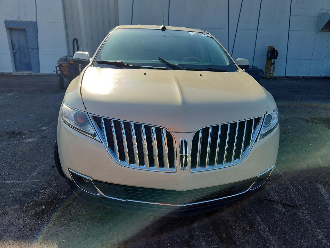 2014 Lincoln Mkx Beige vin: 2LMDJ6JK2EBL18354