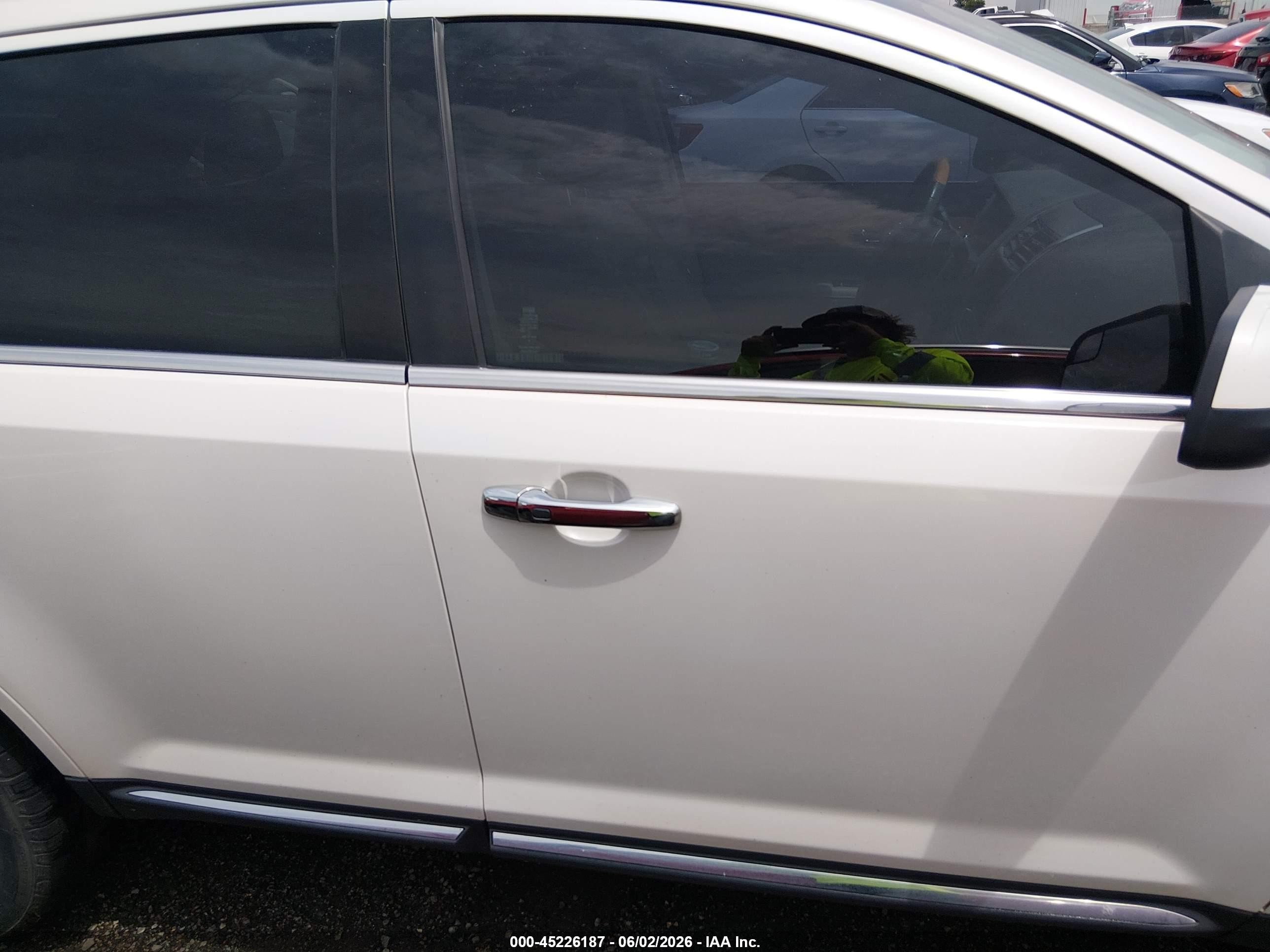 2015 Lincoln Mkx   White vin: 2LMDJ6JK2FBL32126