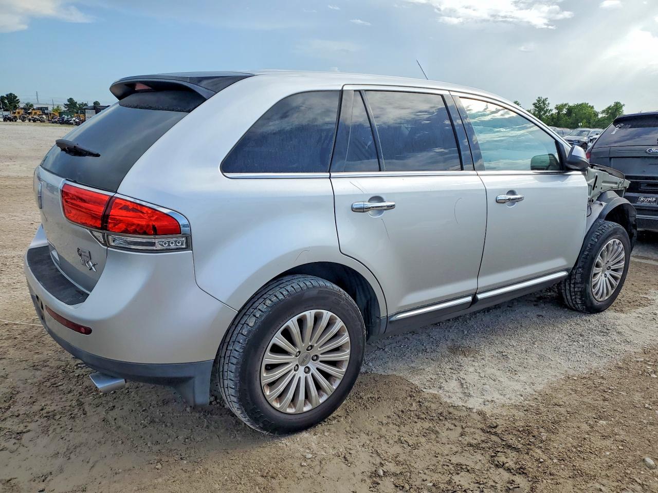 2013 Lincoln Mkx Silver vin: 2LMDJ6JK3DBL17311