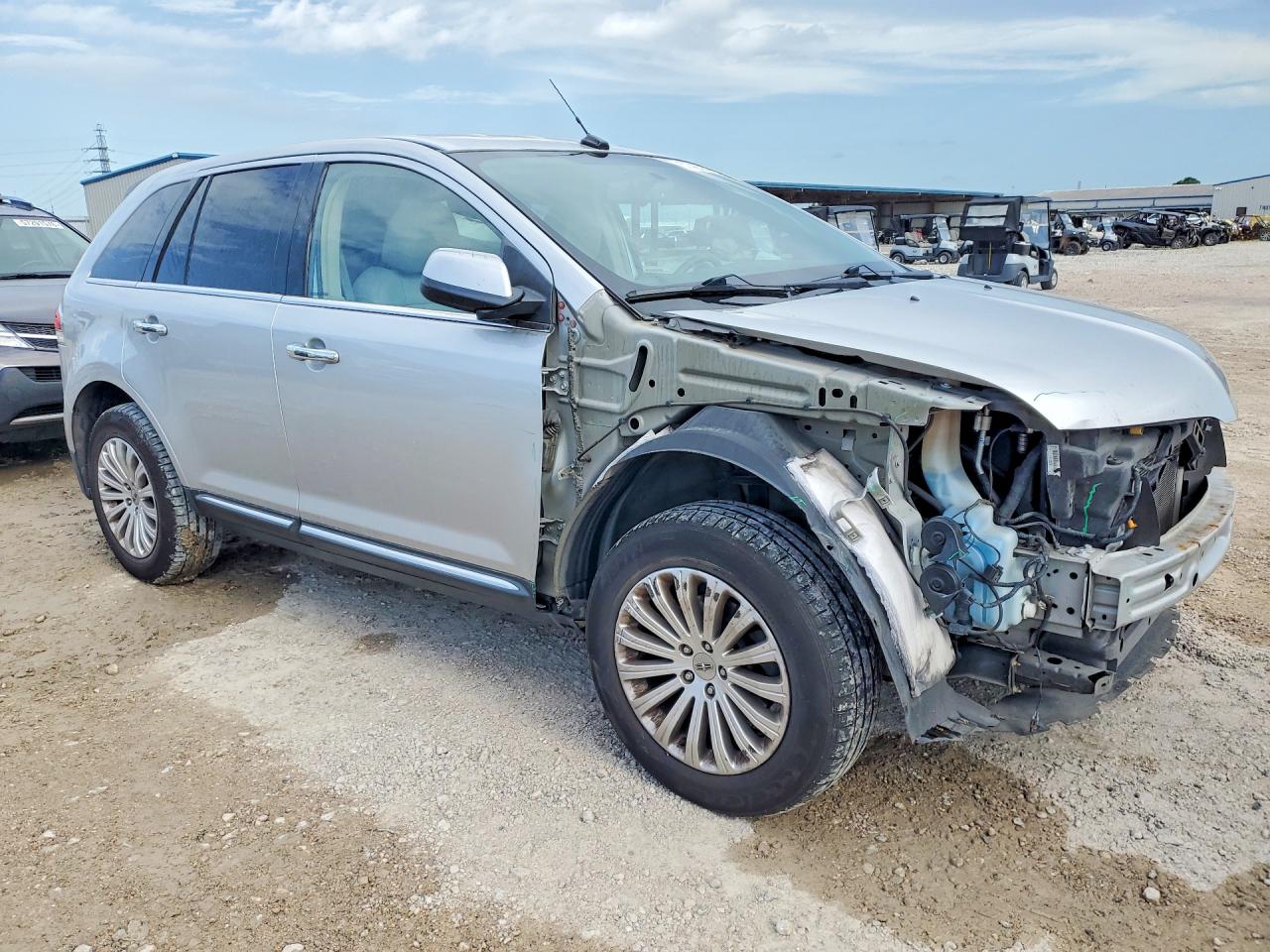 2013 Lincoln Mkx Silver vin: 2LMDJ6JK3DBL17311