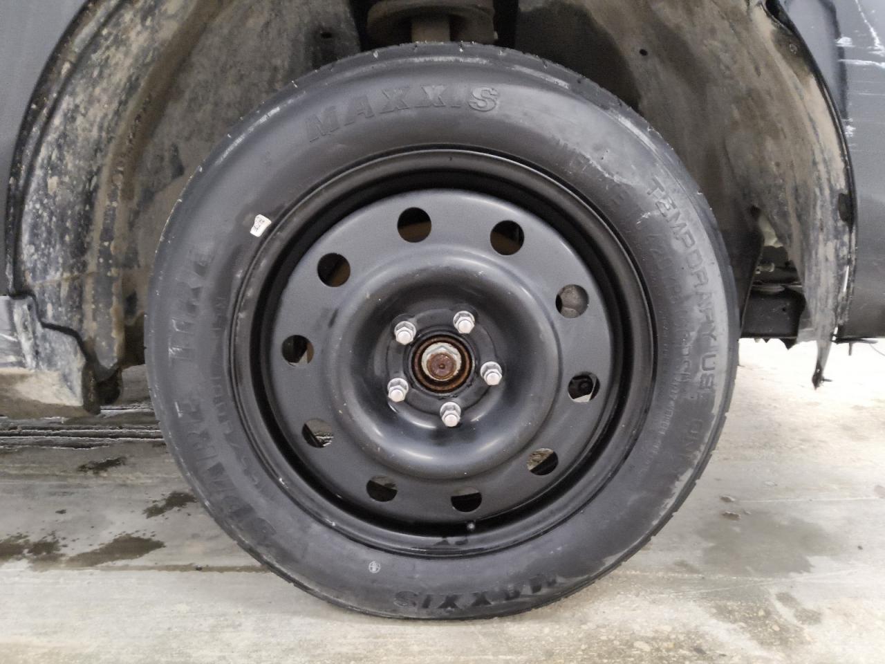 2014 Lincoln Mkx Black vin: 2LMDJ6JK3EBL18007 Damage: Right Front Wheel, Mismatched, Replacement Required