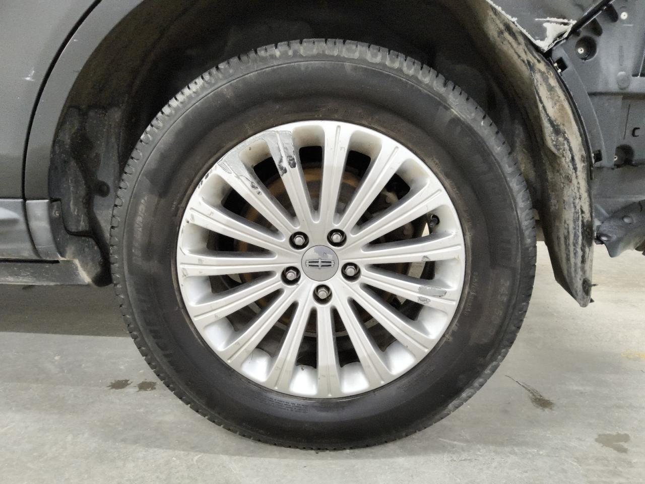 2014 Lincoln Mkx Black vin: 2LMDJ6JK3EBL18007 Damage: Left Rear Wheel, Curb Rash, > 12 Inches