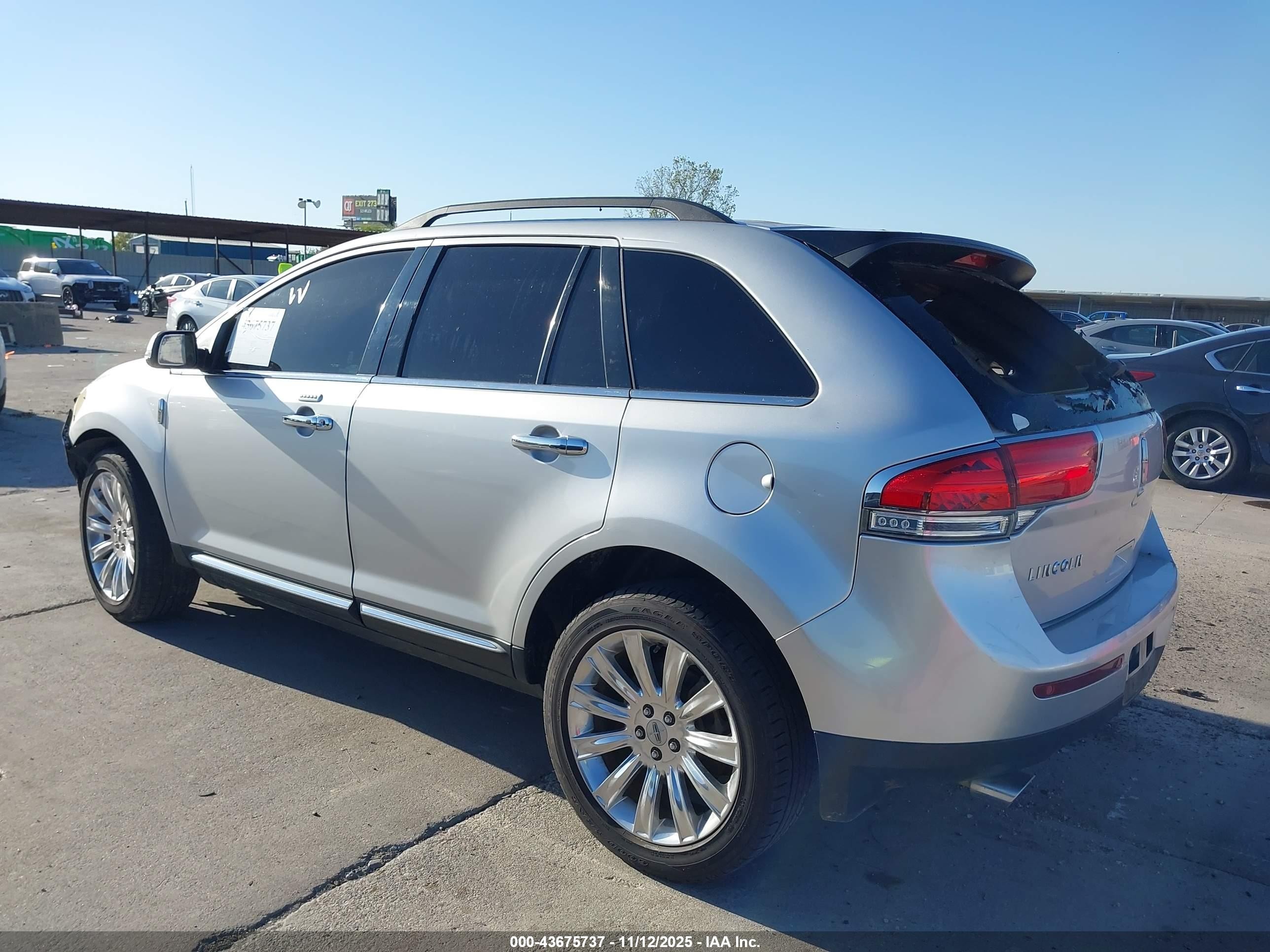 2014 Lincoln Mkx   Silver vin: 2LMDJ6JK3EBL18816