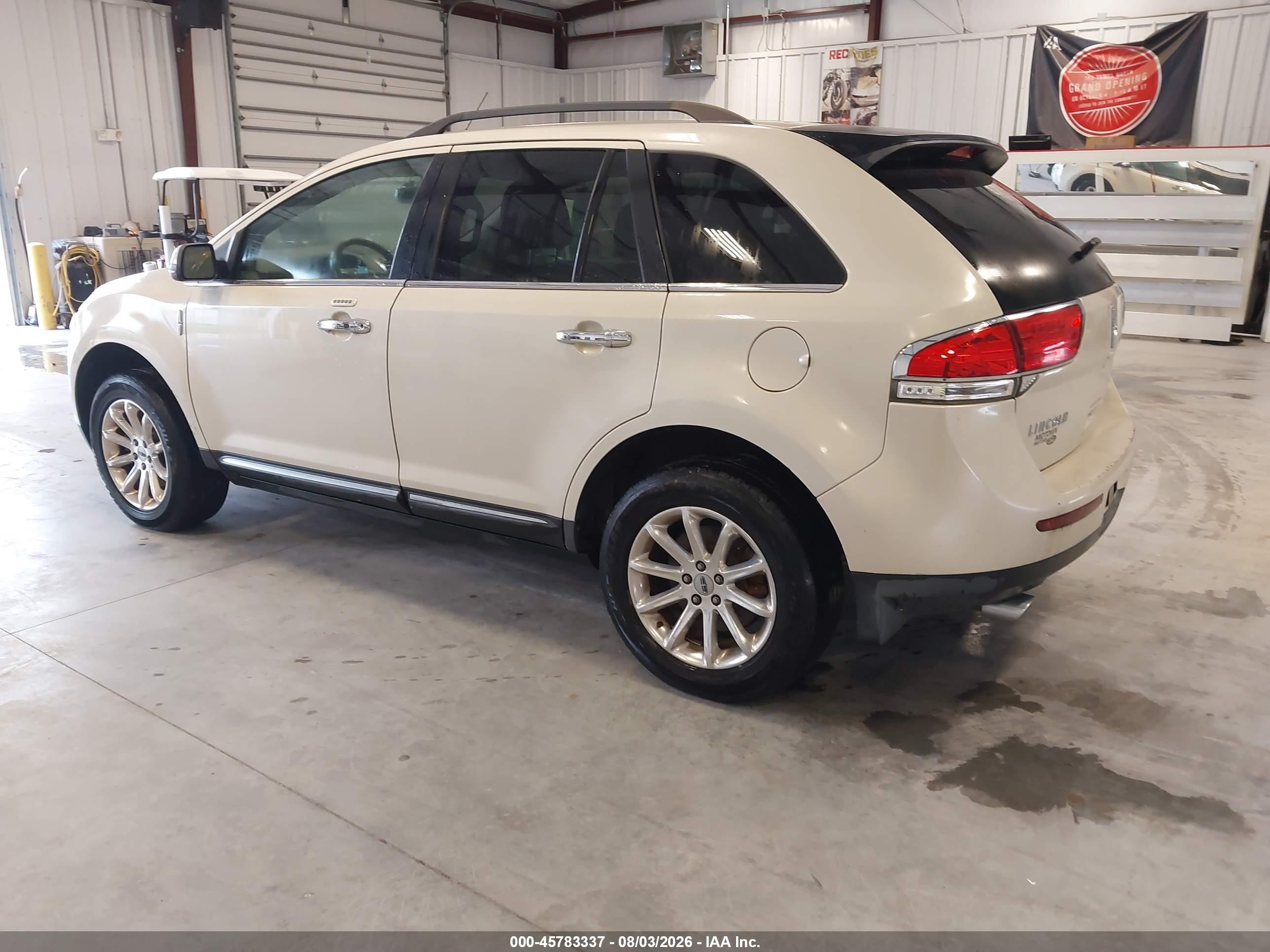2014 Lincoln Mkx   White vin: 2LMDJ6JK3EBL19951