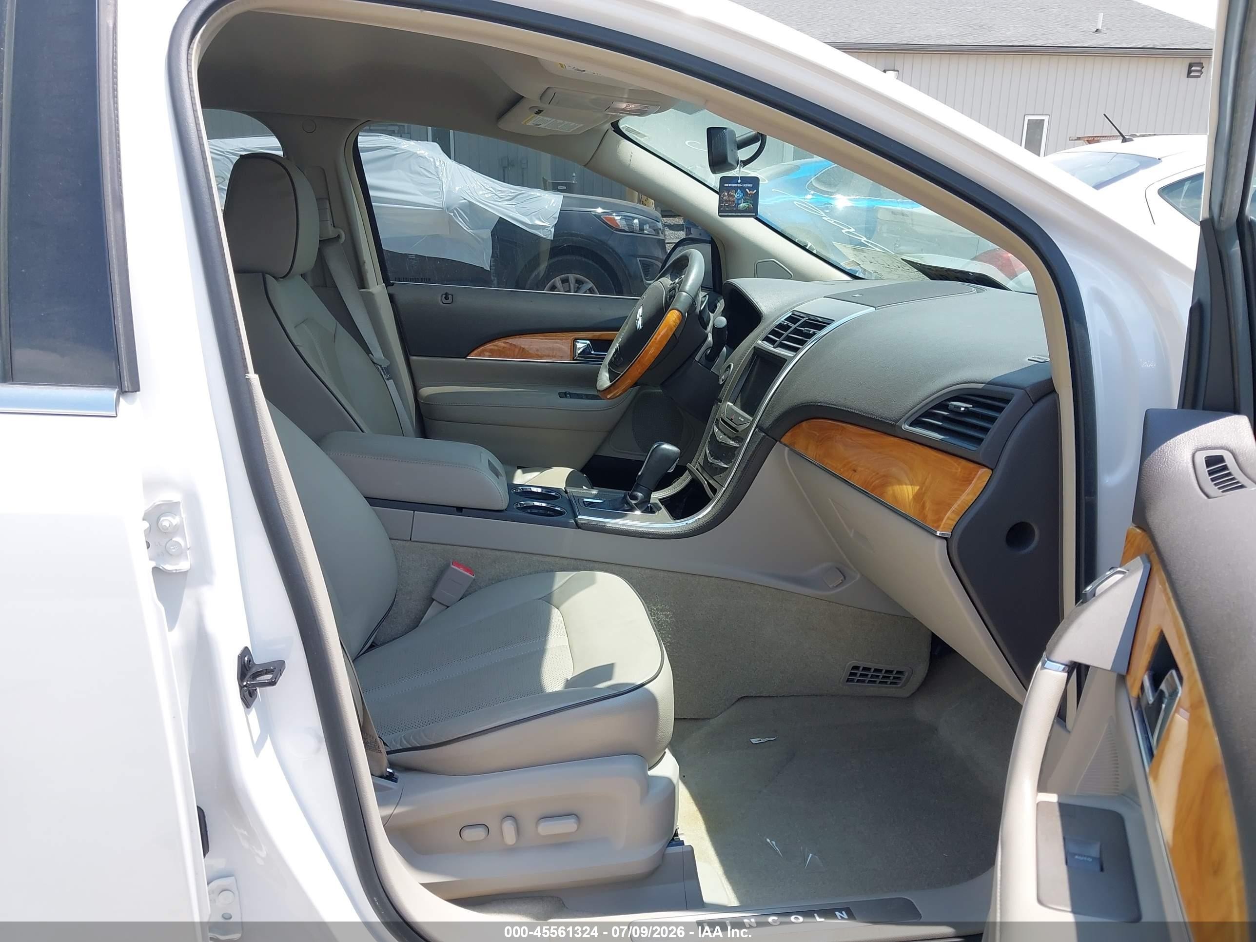 2015 Lincoln Mkx   Белый vin: 2LMDJ6JK3FBL30689