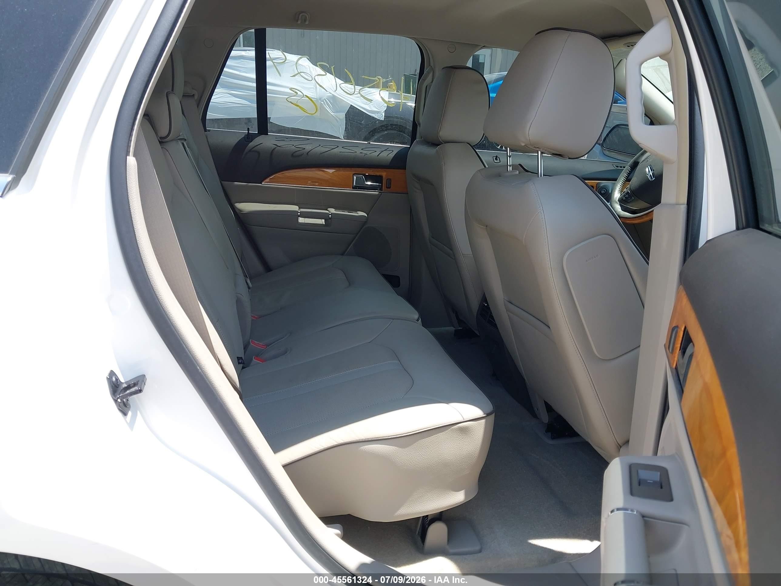 2015 Lincoln Mkx   Белый vin: 2LMDJ6JK3FBL30689