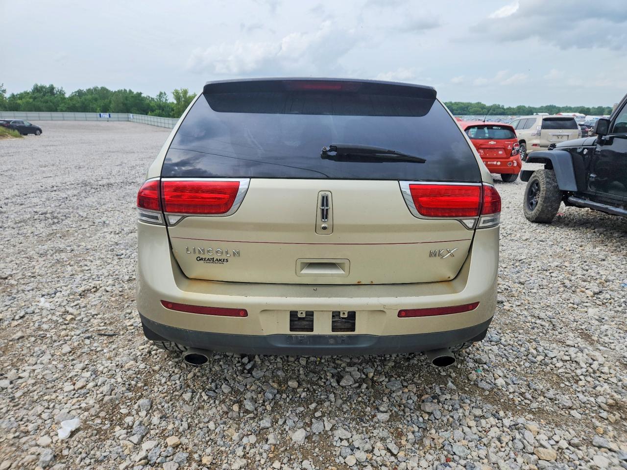 2011 Lincoln Mkx Золотой vin: 2LMDJ6JK4BBJ16868