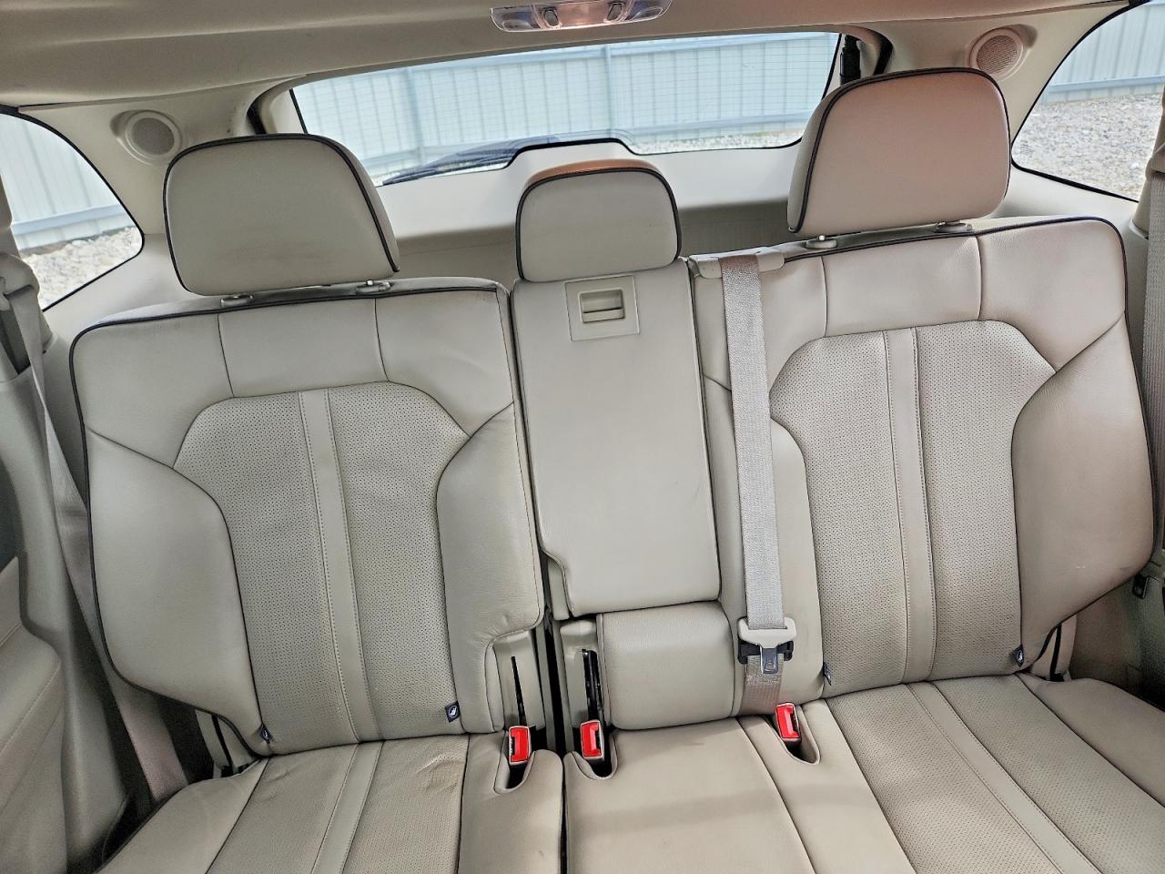 2011 Lincoln Mkx Золотой vin: 2LMDJ6JK4BBJ16868