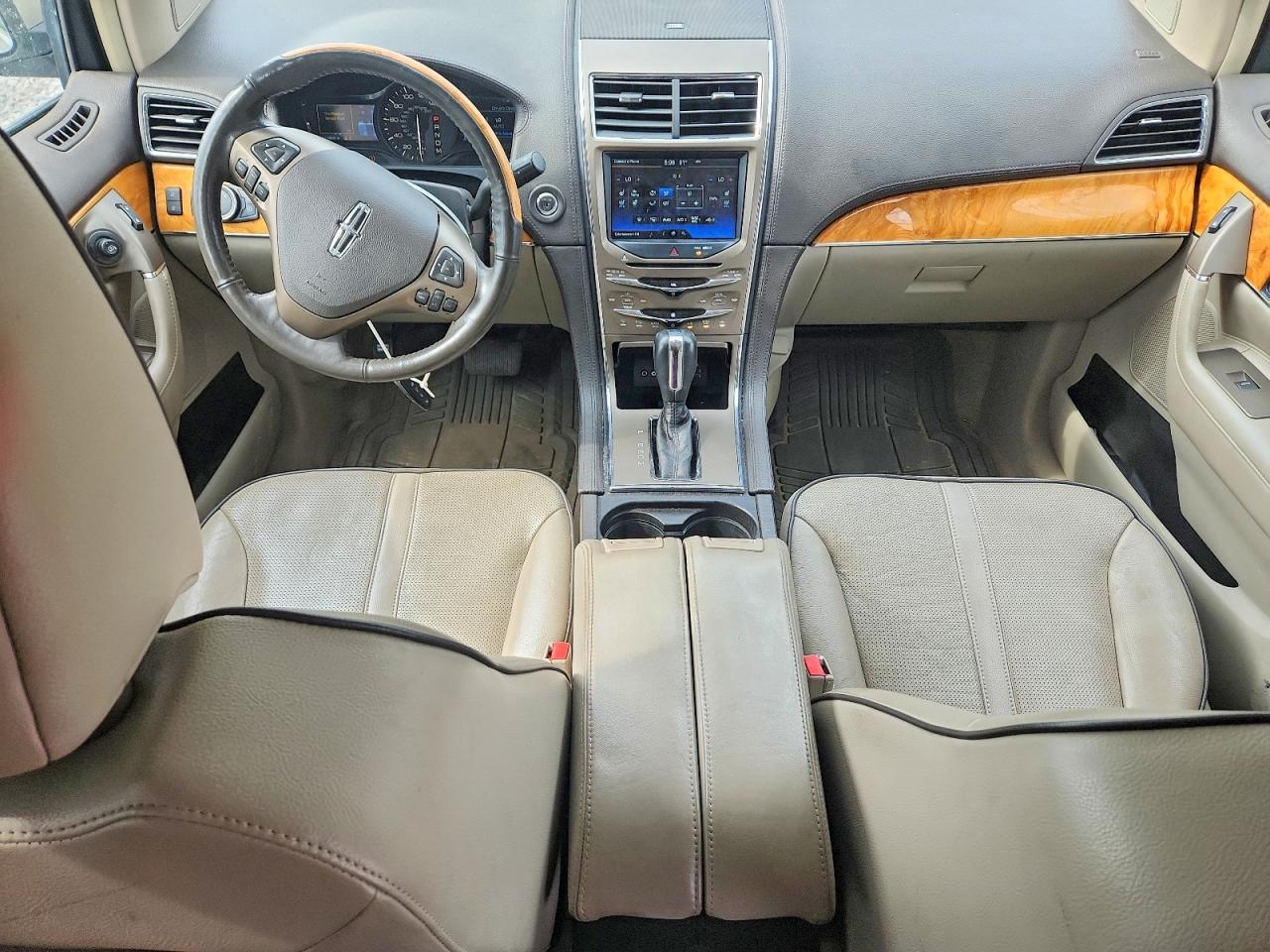 2011 Lincoln Mkx Золотой vin: 2LMDJ6JK4BBJ16868