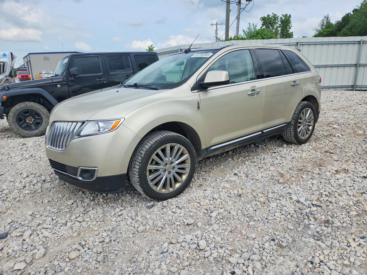 2011 Lincoln Mkx Золотой vin: 2LMDJ6JK4BBJ16868