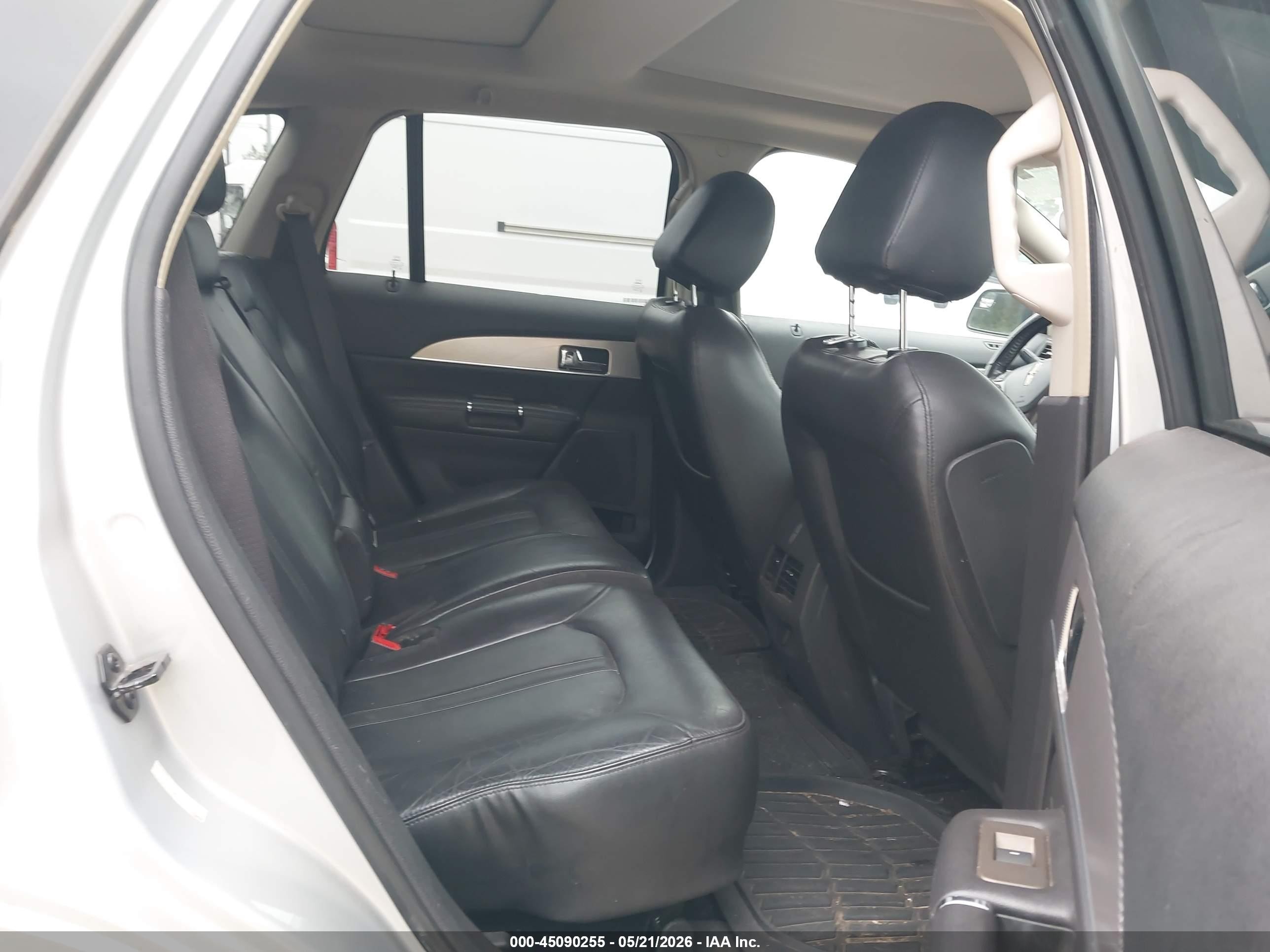 2014 Lincoln Mkx   Silver vin: 2LMDJ6JK4EBL13737