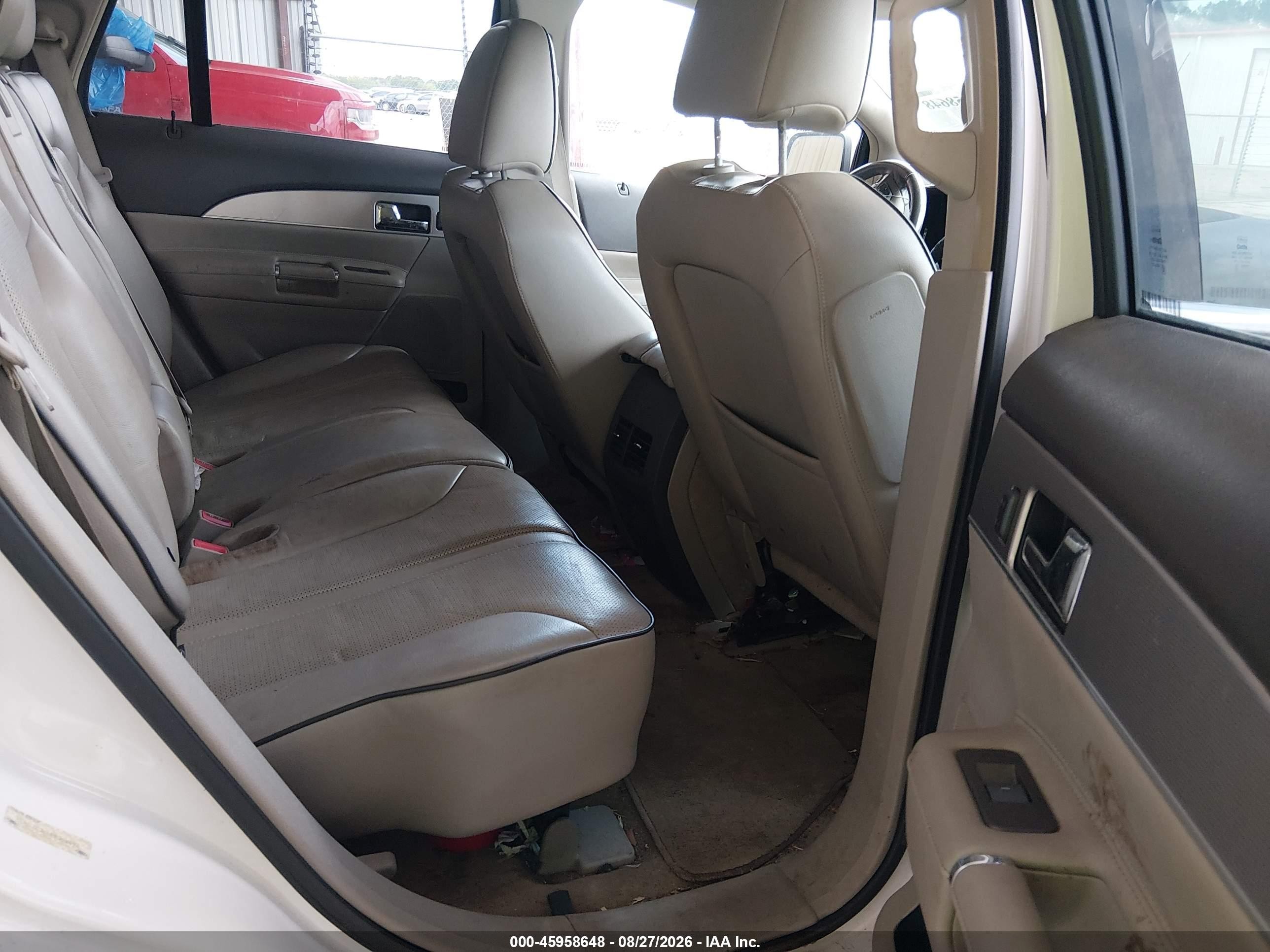 2011 Lincoln Mkx   White vin: 2LMDJ6JK5BBJ03496