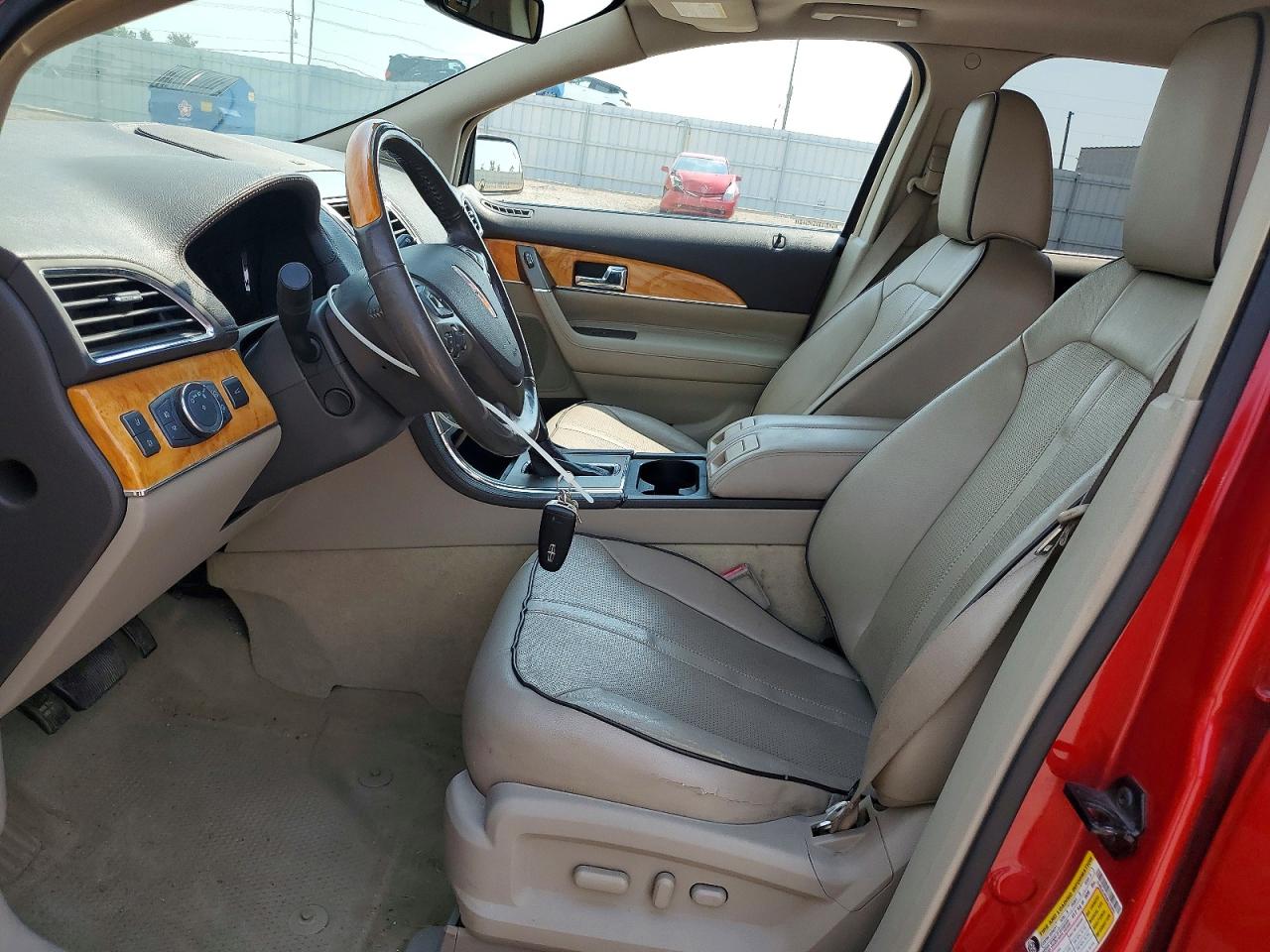 2011 Lincoln Mkx Красный vin: 2LMDJ6JK5BBJ25692