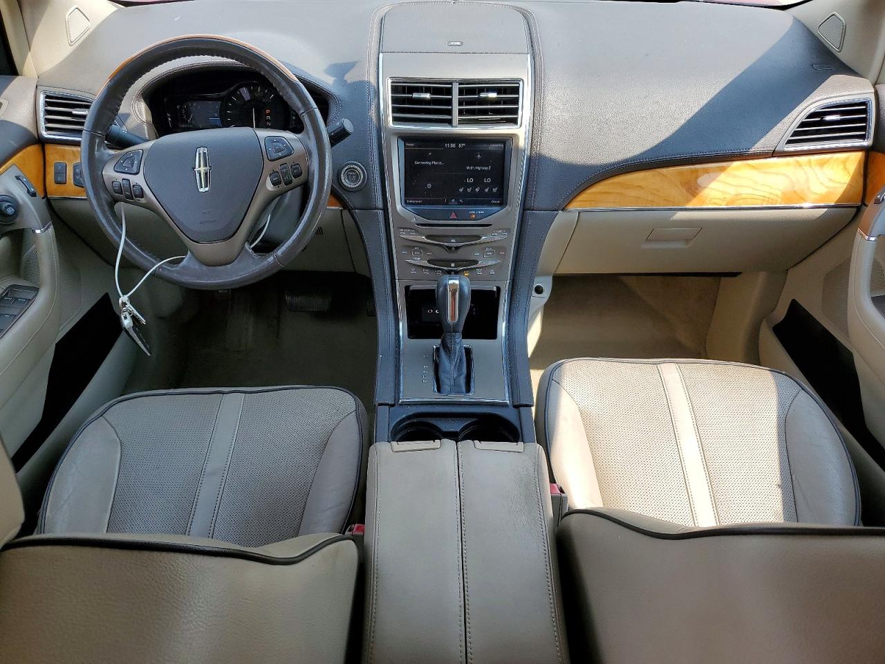 2011 Lincoln Mkx Красный vin: 2LMDJ6JK5BBJ25692